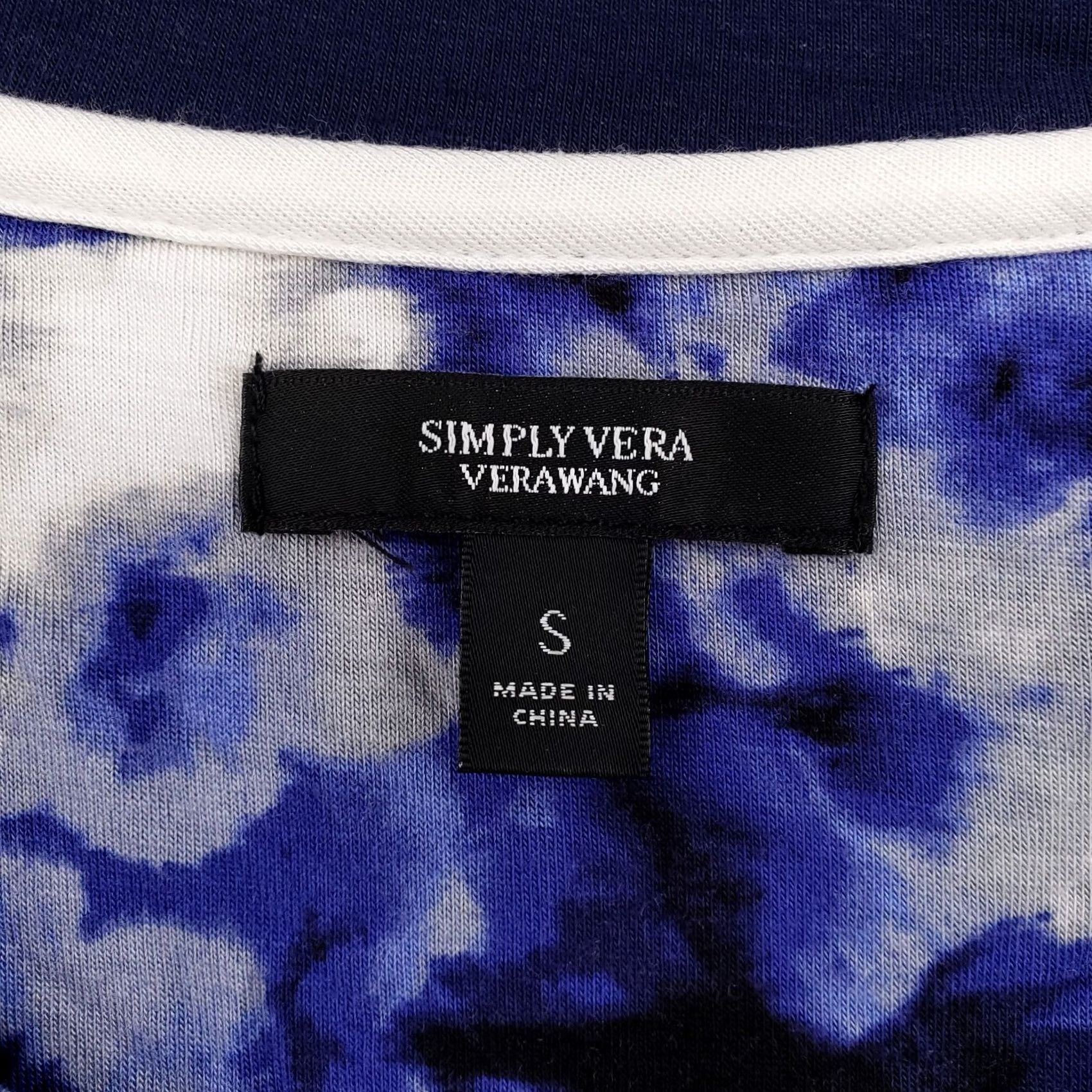 Vintage Simply Vera Wang T-Shirt Womens S Blue Floral Short Sleeves Round Neck Dolman Sleeve Casual Tee Size S / US 4 / IT 40 - 3 Thumbnail
