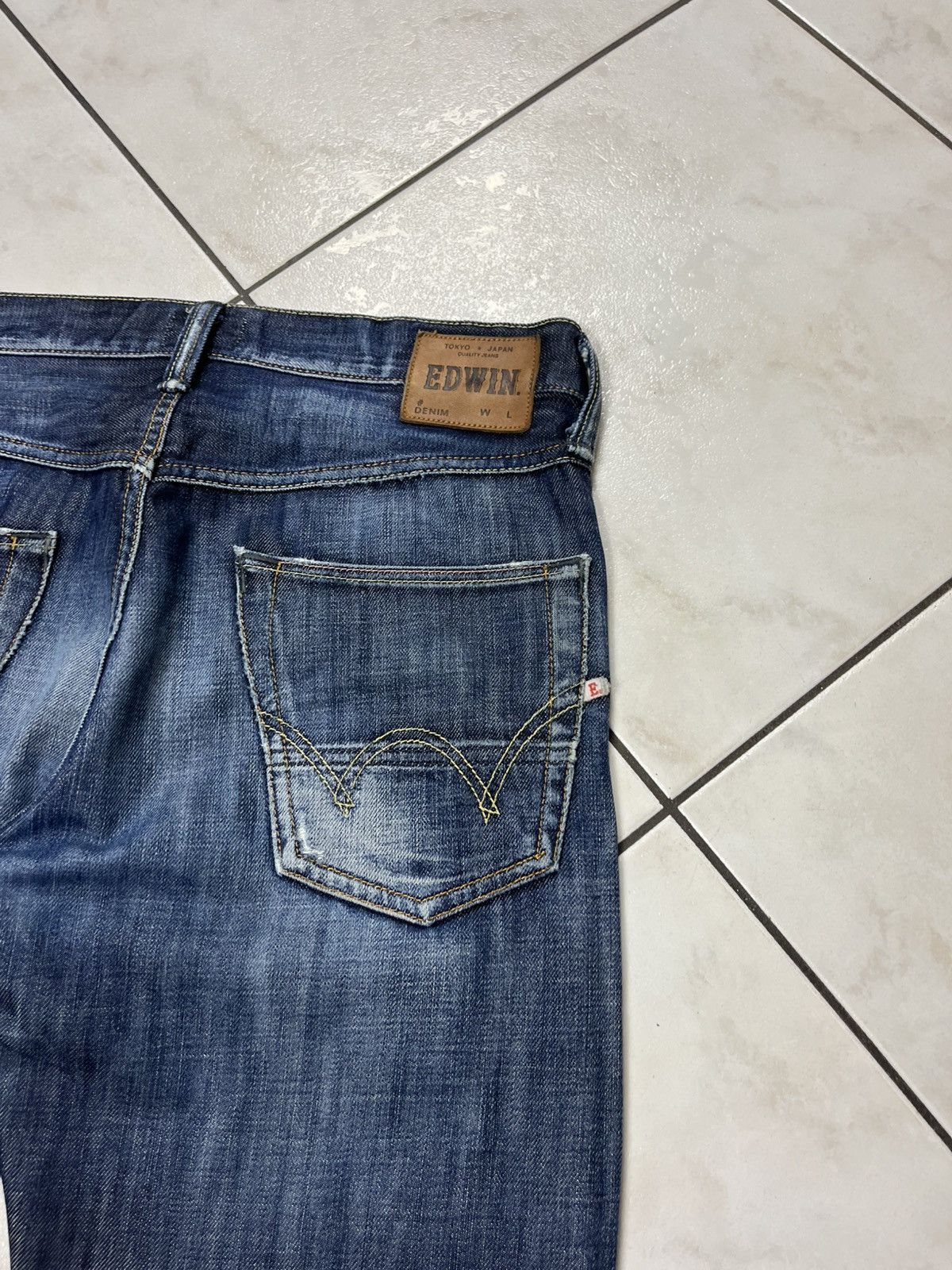 Edwin × Vintage Vintage Edwin ed-47 regular distressed denim washed jeans Size US 30 / EU 46 - 16 Thumbnail