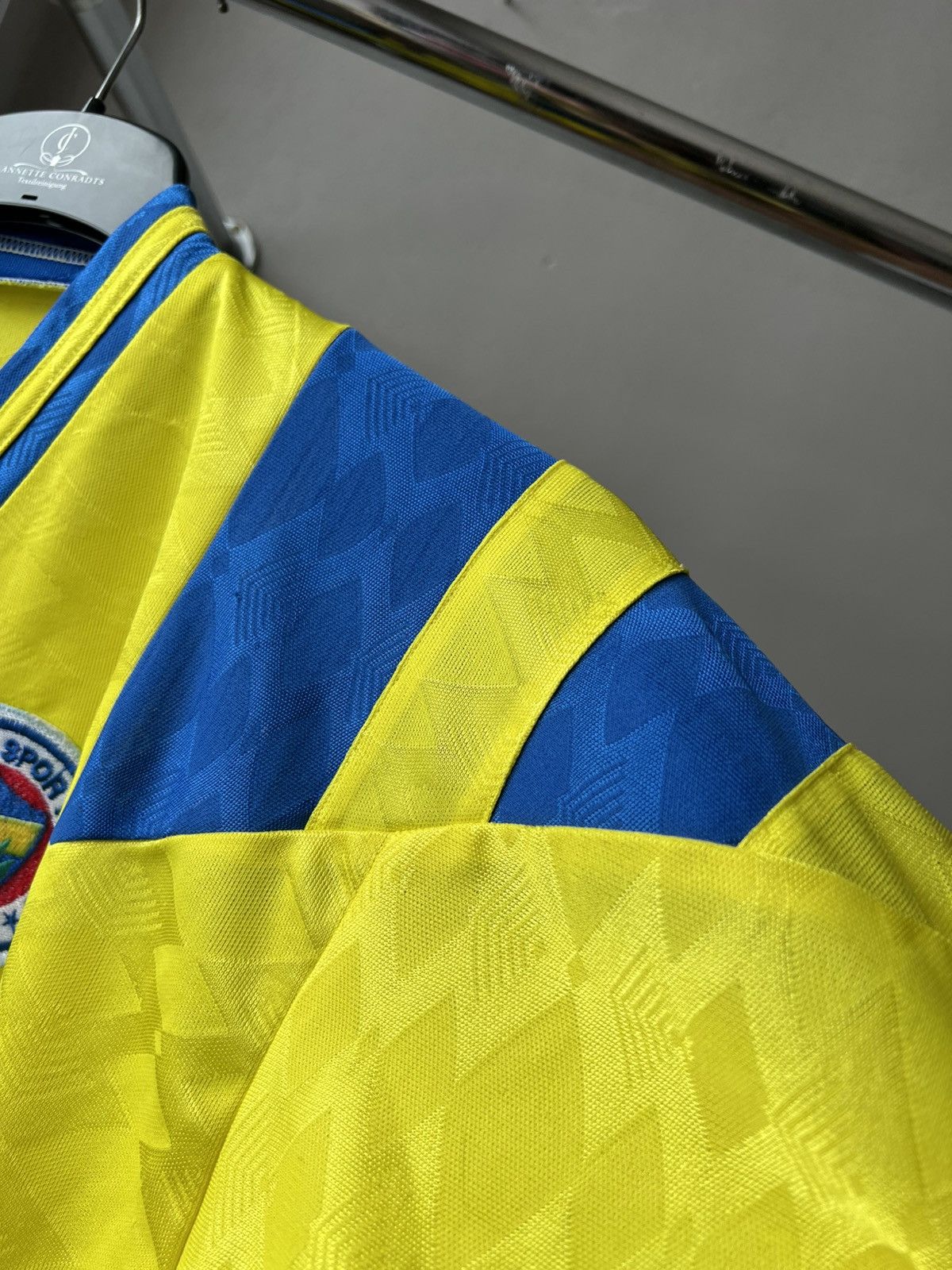 Vintage 1991/93 FENERBAHCE HOME RETRO REPLICA #8 SOCCER JERSEY SHIRT Size US M / EU 48-50 / 2 - 11 Thumbnail
