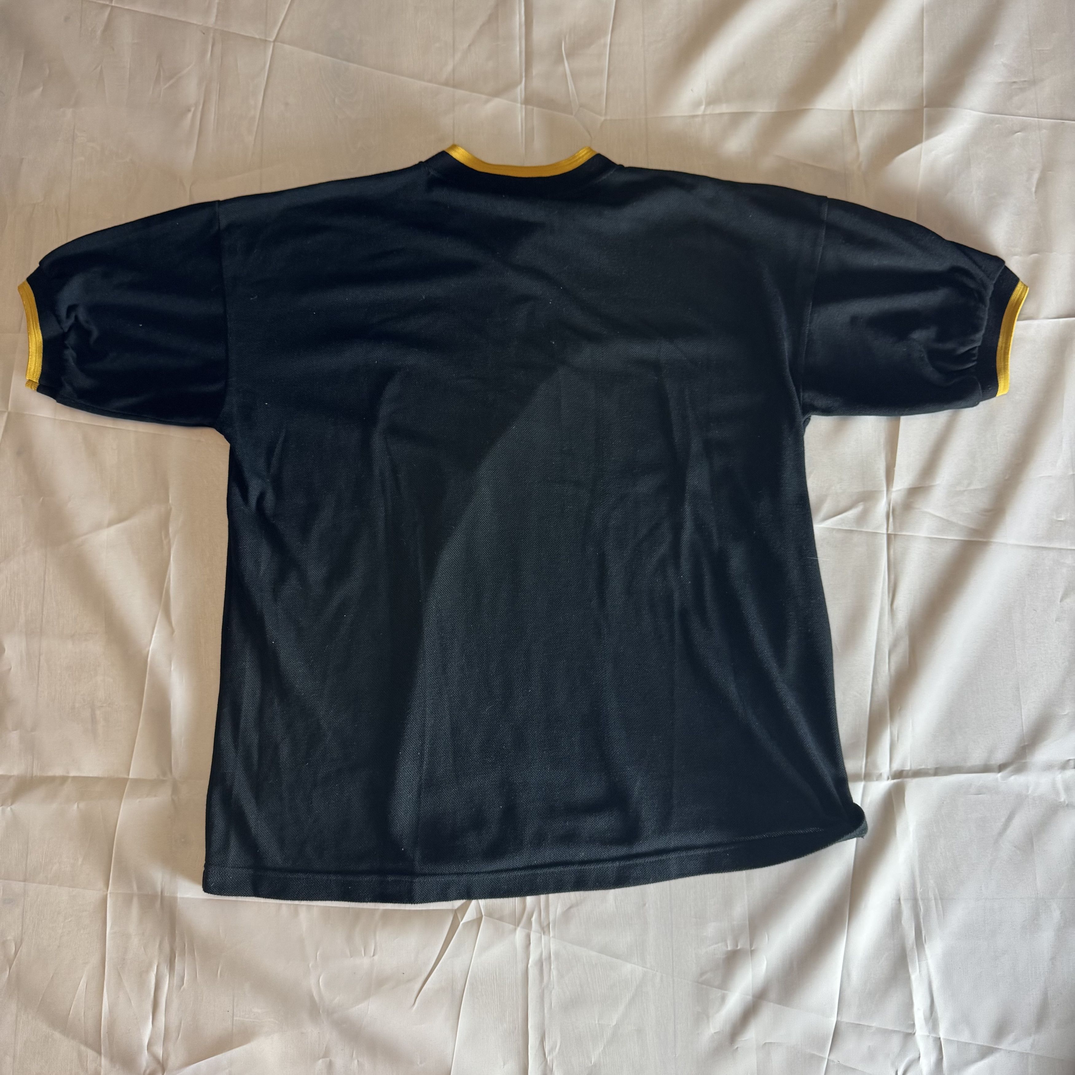 Lacoste Vintage Lacoste Black/Yellow Polo Chemise France XL Size US XL / EU 56 / 4 - 4 Thumbnail