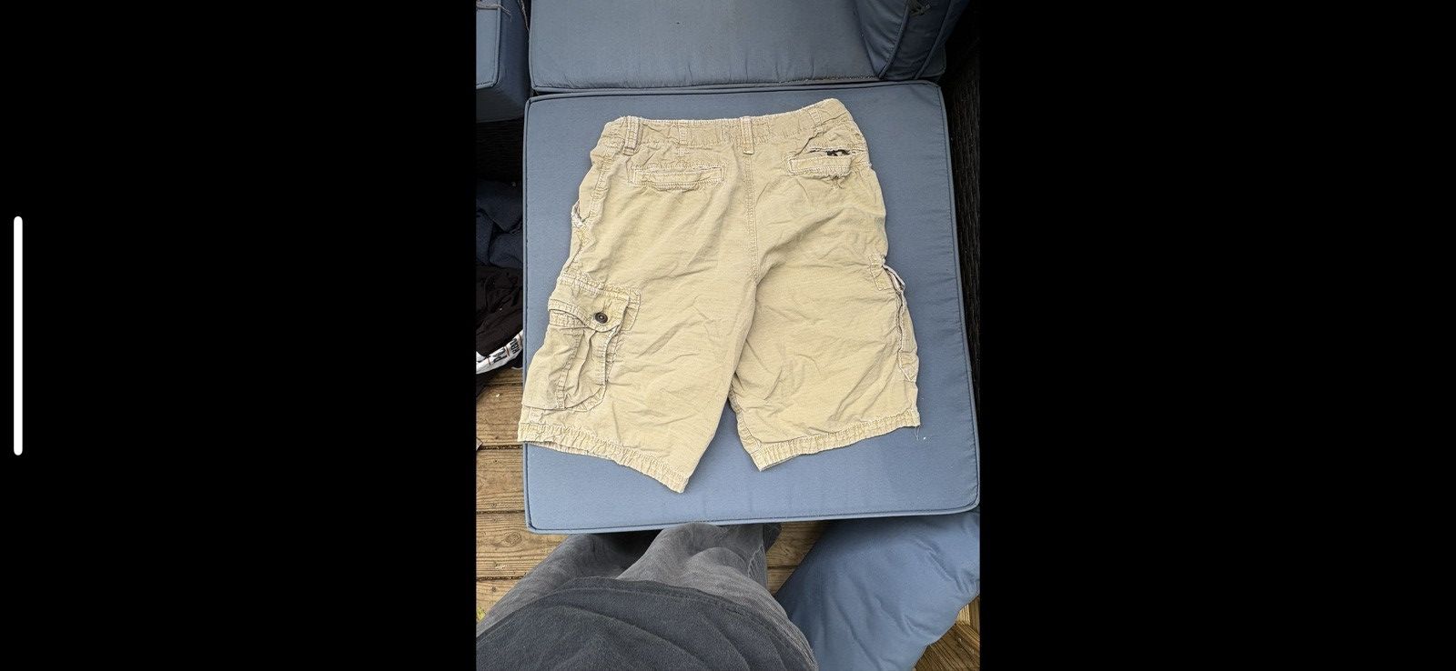 American Eagle Outfitters American eagle khaki cargo shorts Size US 30 / EU 46 - 2 Thumbnail