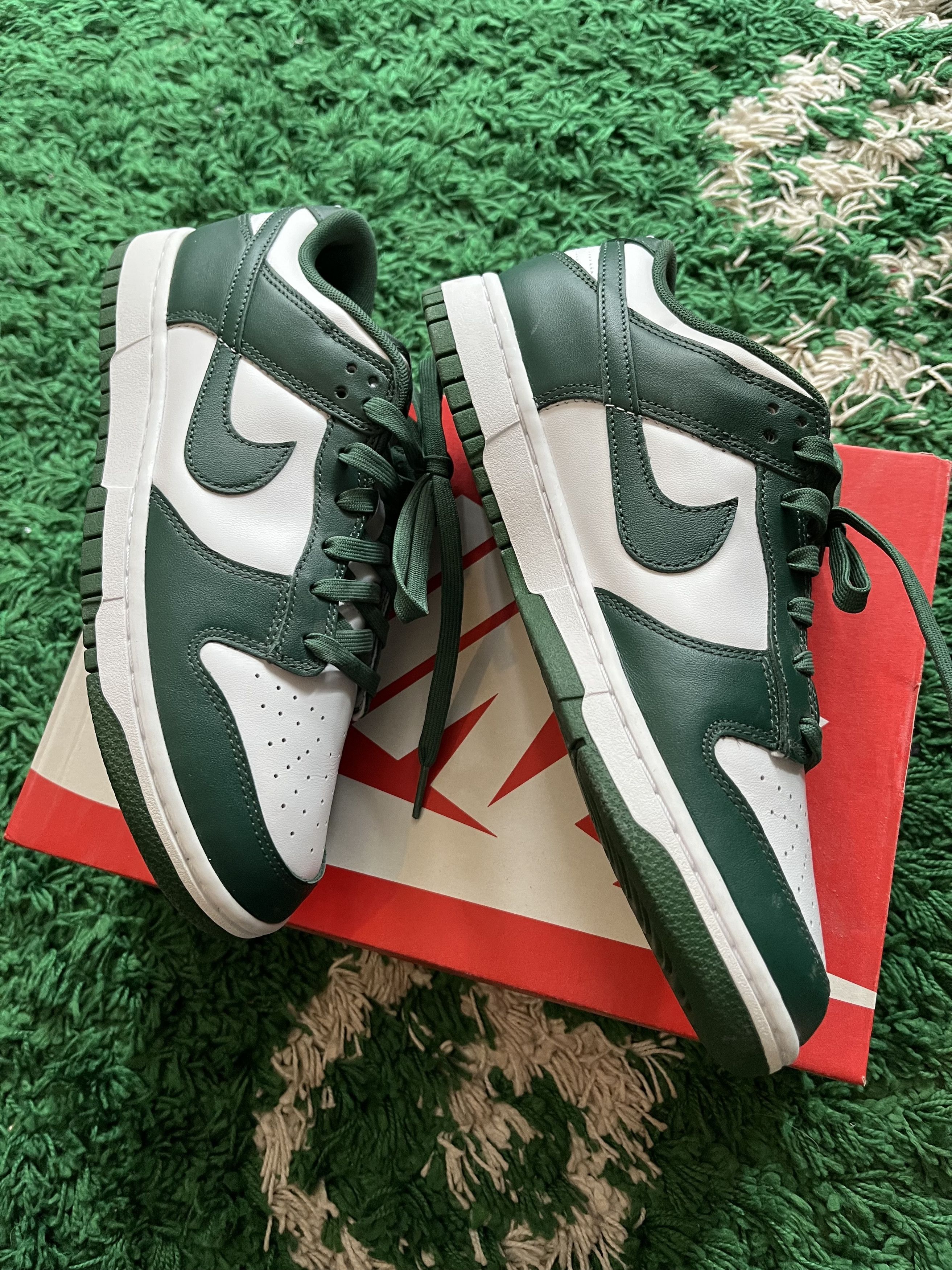 Nike SB Nike sb dunk olive green Size US 10 / EU 43 - 3 Thumbnail