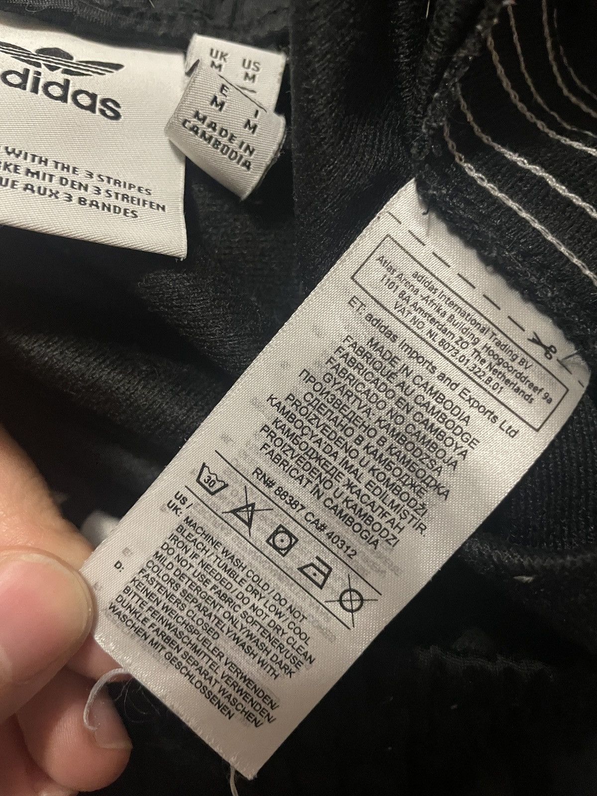 Adidas × Vintage Vintage Y2K Adidas Black Trackpants balenci style pants Size US 32 / EU 48 - 8 Thumbnail