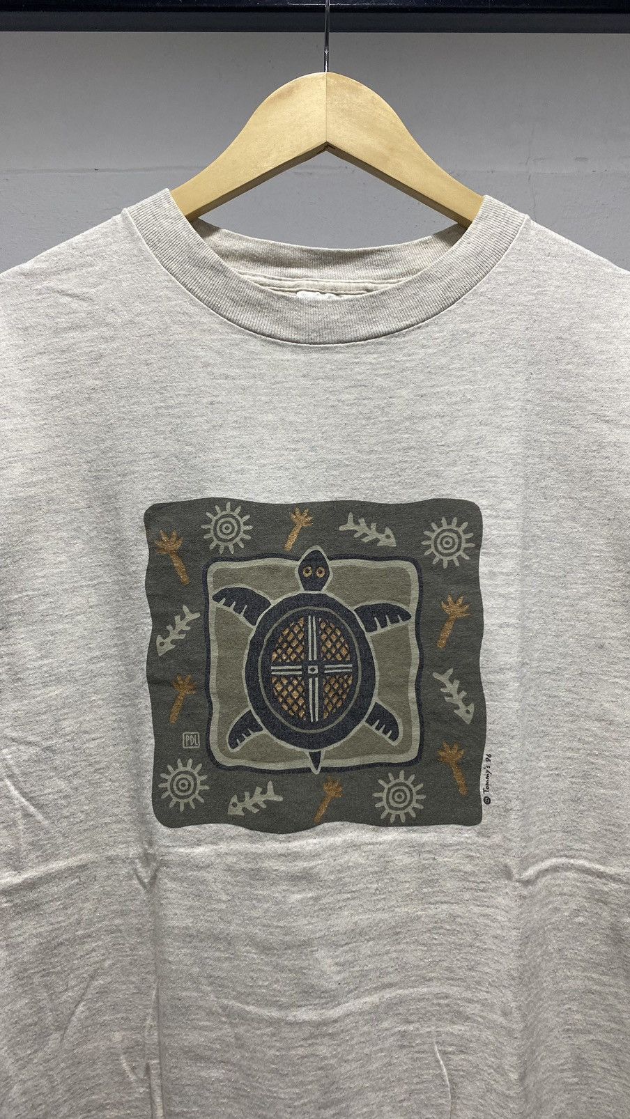 Designer × Vintage Vintage Art Potrait Tommy’s 1996 Size US L / EU 52-54 / 3 - 2 Thumbnail