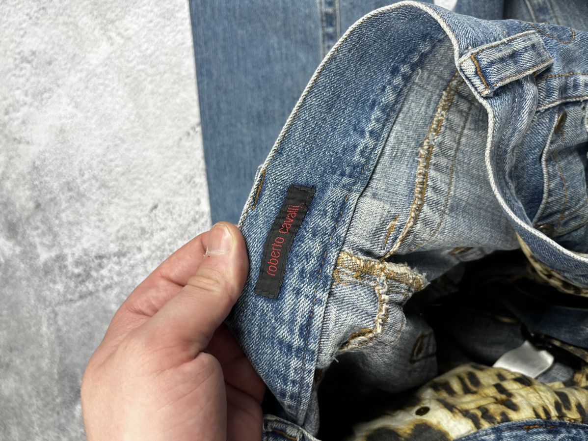 Just Cavalli × Roberto Cavalli × Vintage Y2K Baggy Tribal Tattoo Embroidered Jeans Size US 32 / EU 48 - 9 Thumbnail