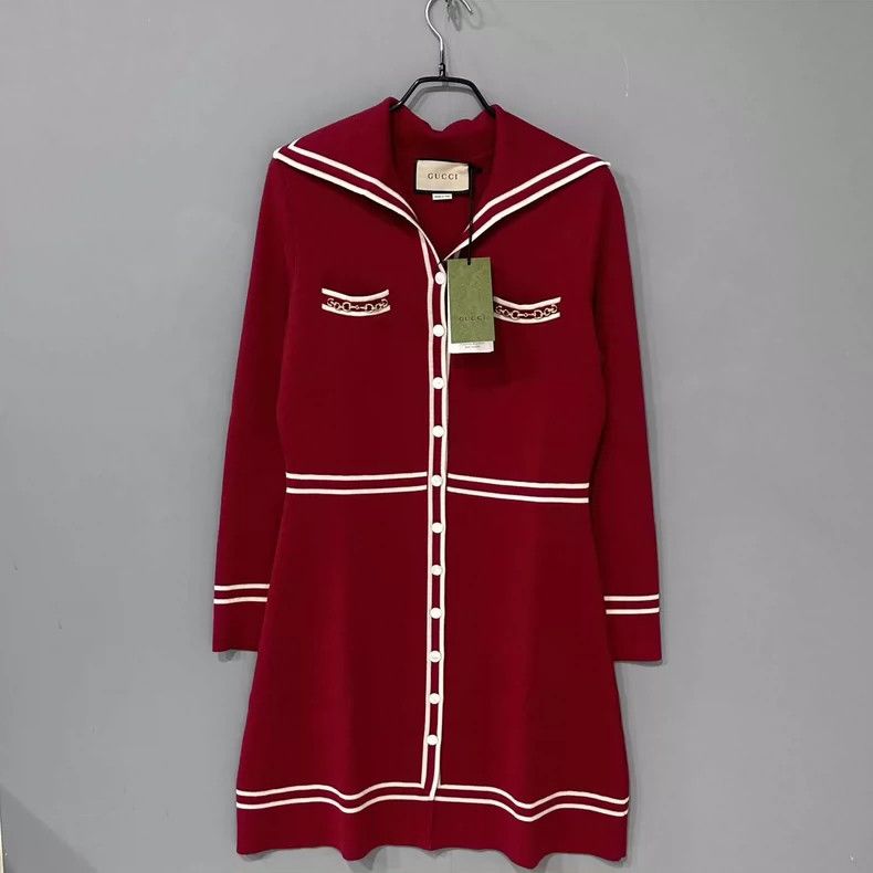 Gucci Gucci Red horse buckle wool knitted dress 2503-Nextarrow Size M / US 6-8 / IT 42-44 - 1 Thumbnail