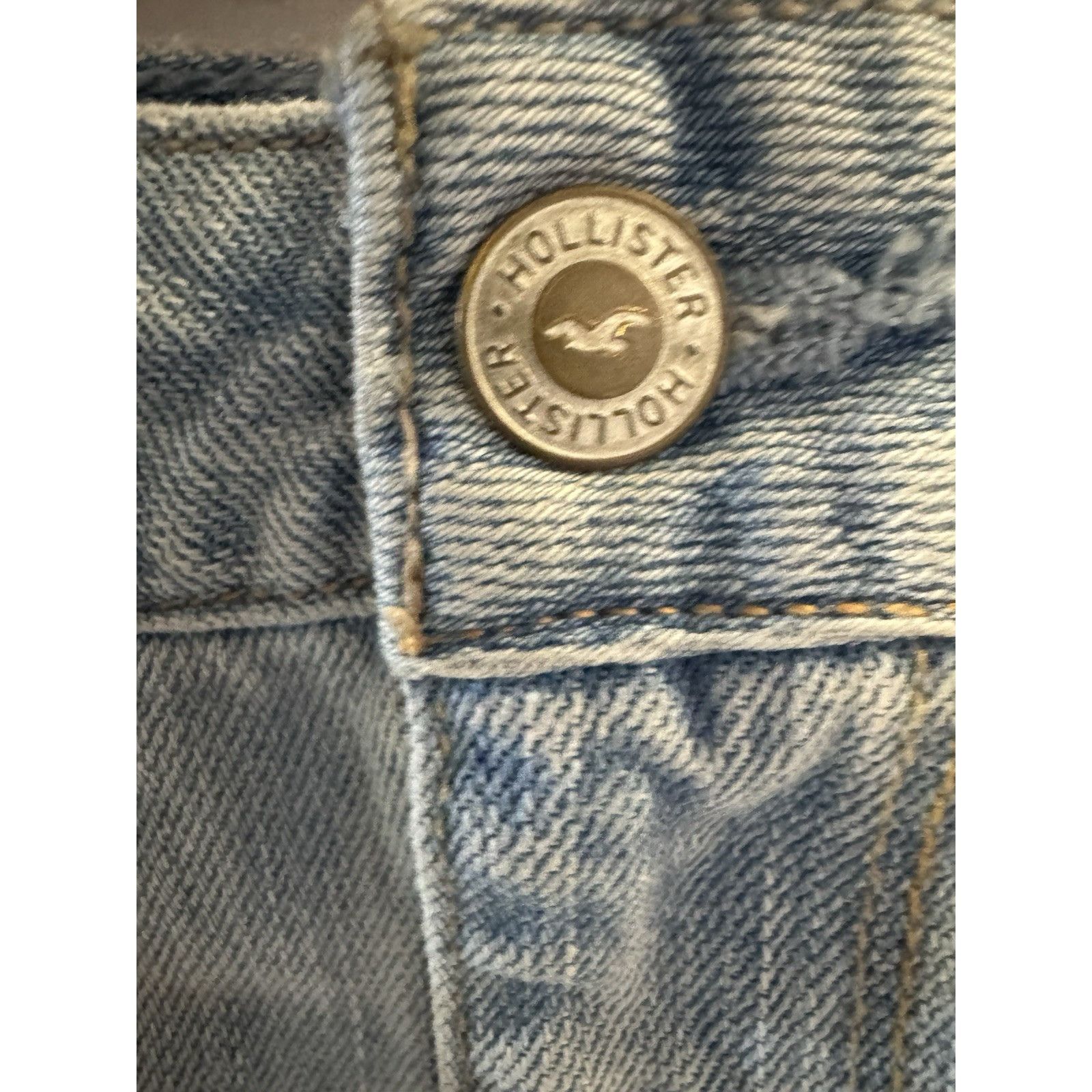 Hollister Hollister Denim Light Wash Distressed High Rise Mini Skirt S Size 26" / US 2 / IT 38 - 3 Thumbnail