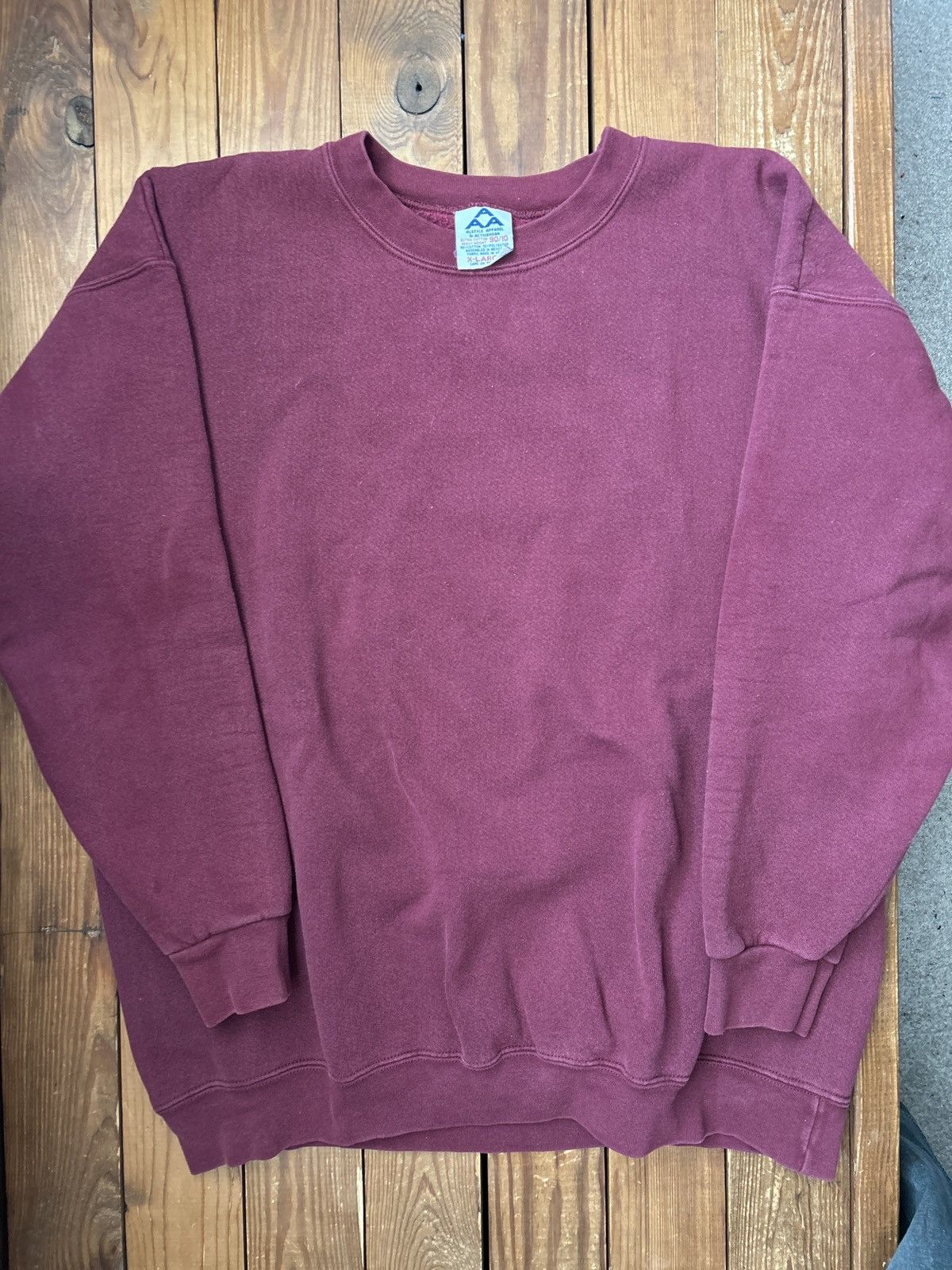 Russell Athletic × Vintage Vintage 90s Alstyle Apparel Burgundy Crewneck Sweatshirt Size US XL / EU 56 / 4 - 1 Thumbnail