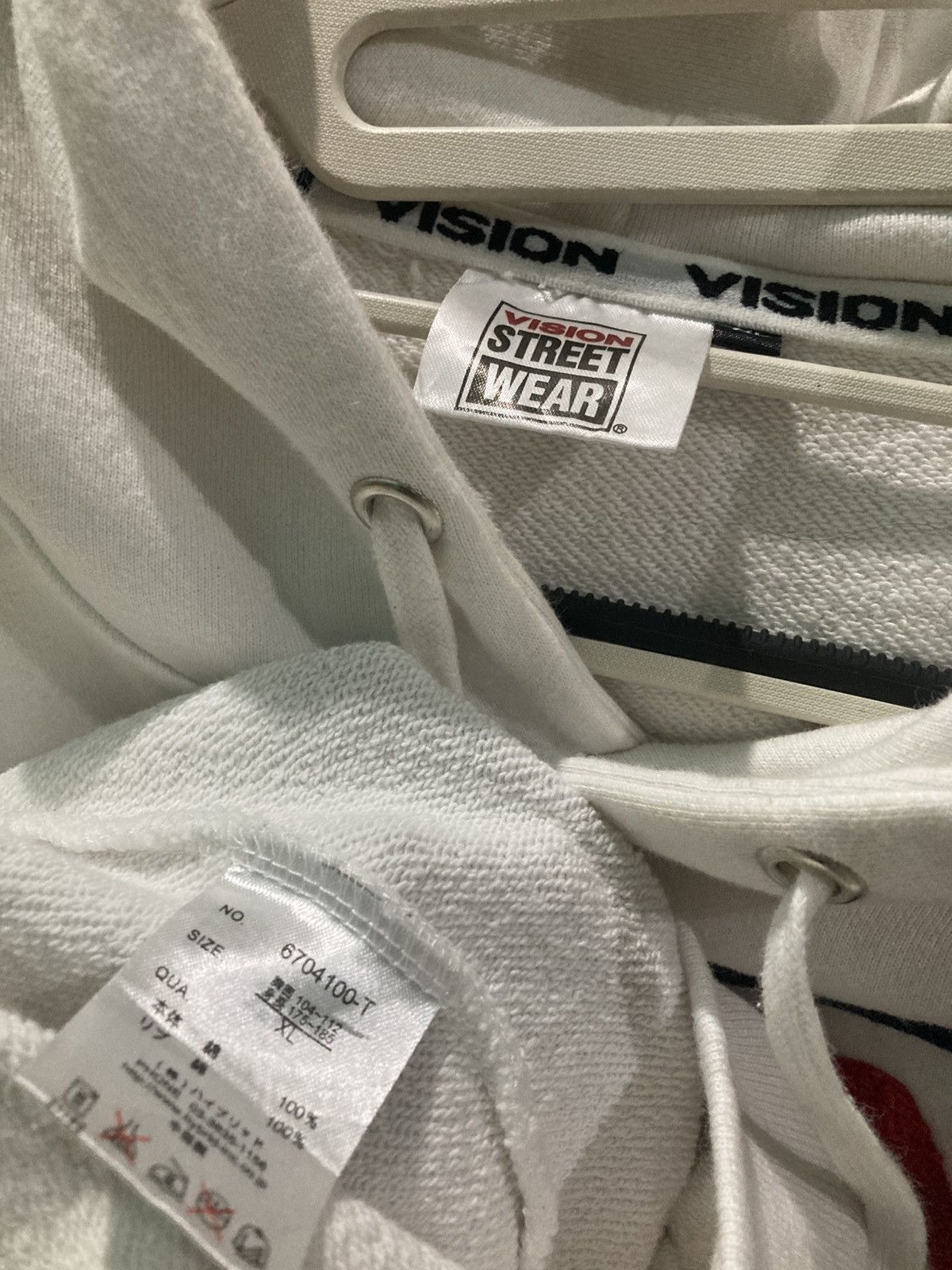 Japanese Brand × Vintage × Vision Streetwear Vintage Vision Street Wear Towel Embroidery Logo Hoodie Size US M / EU 48-50 / 2 - 6 Thumbnail