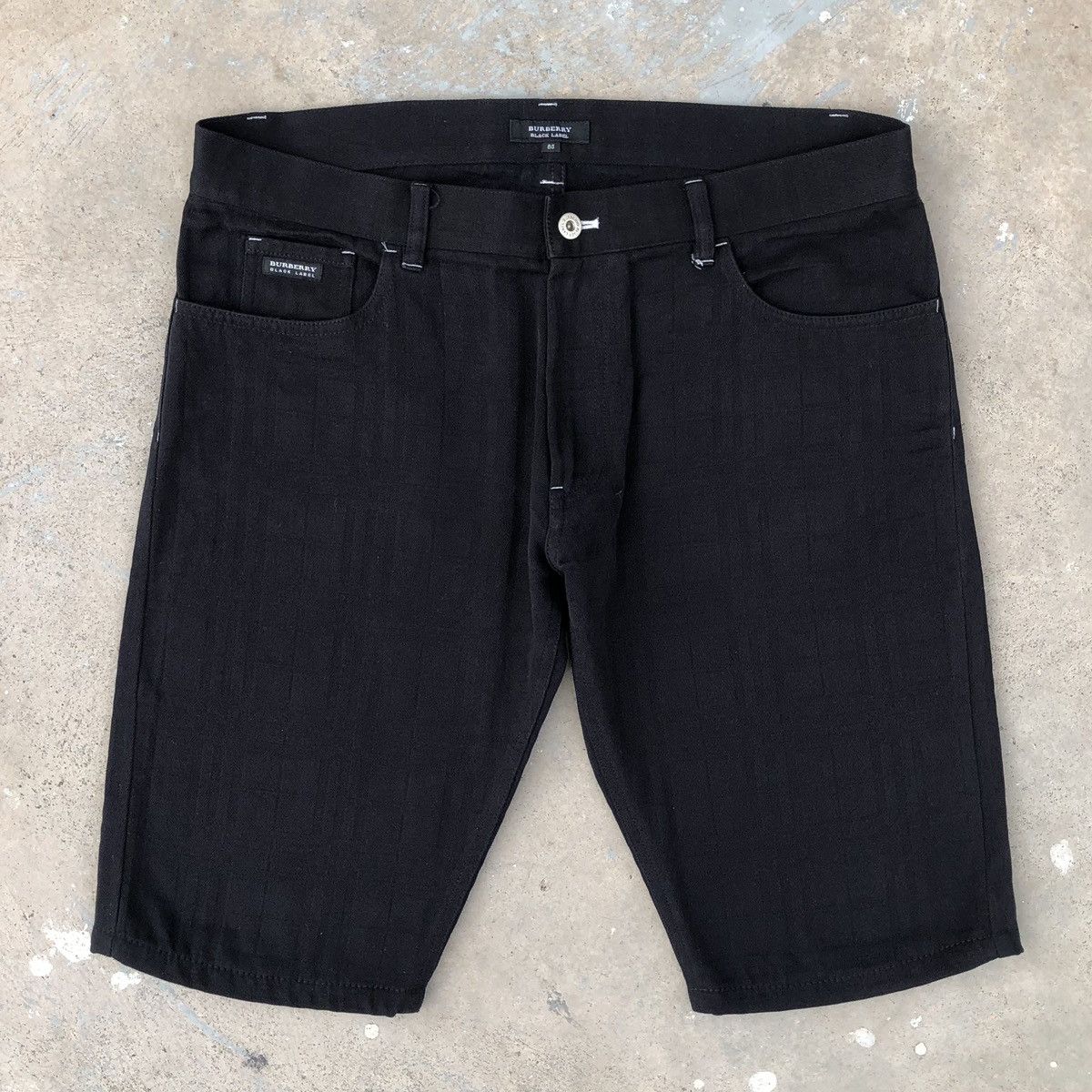 Burberry Burberry Black Label Black Checked Novacheck Short Pants Size US 34 / EU 50 - 6 Thumbnail