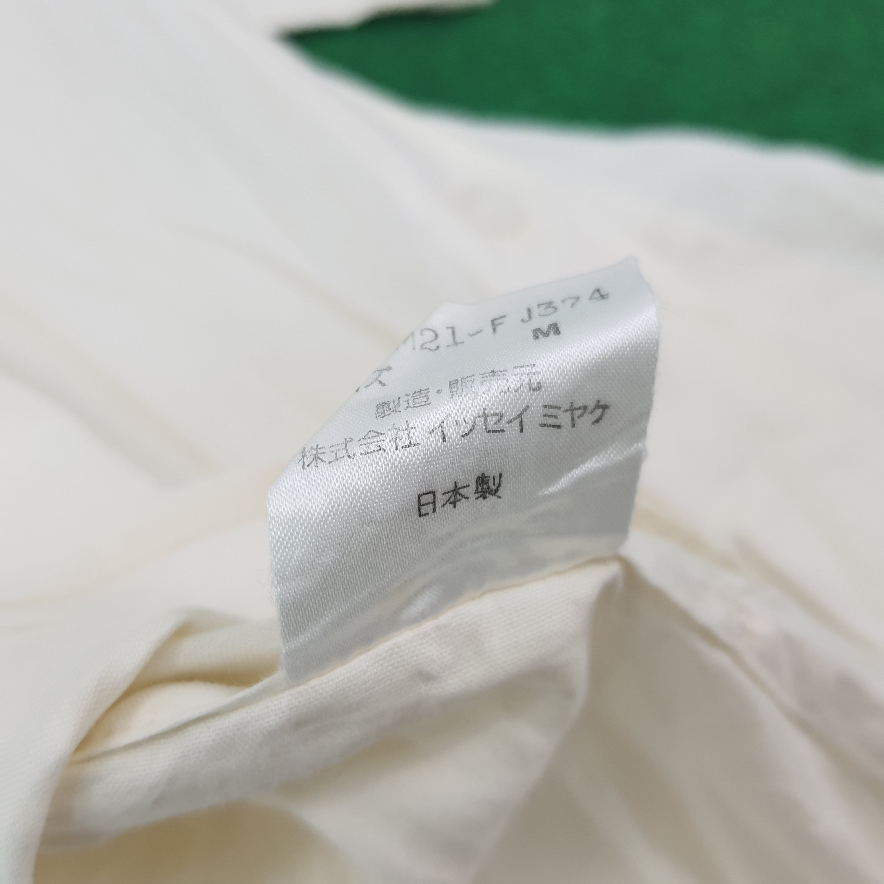 Issey Miyake Vintage Issey Miyake Japan Designer Button Up Shirt C223N53 Size US M / EU 48-50 / 2 - 6 Thumbnail