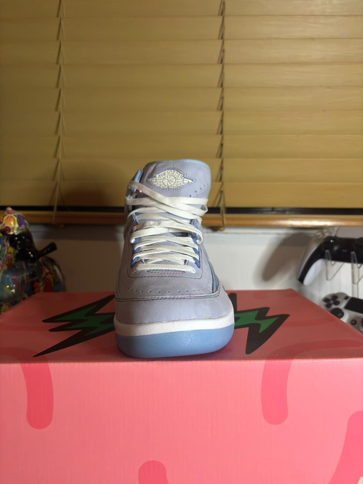 Jordan Brand Jordan 2 Retro J Balvin Size US 11 / EU 44 - 7 Thumbnail