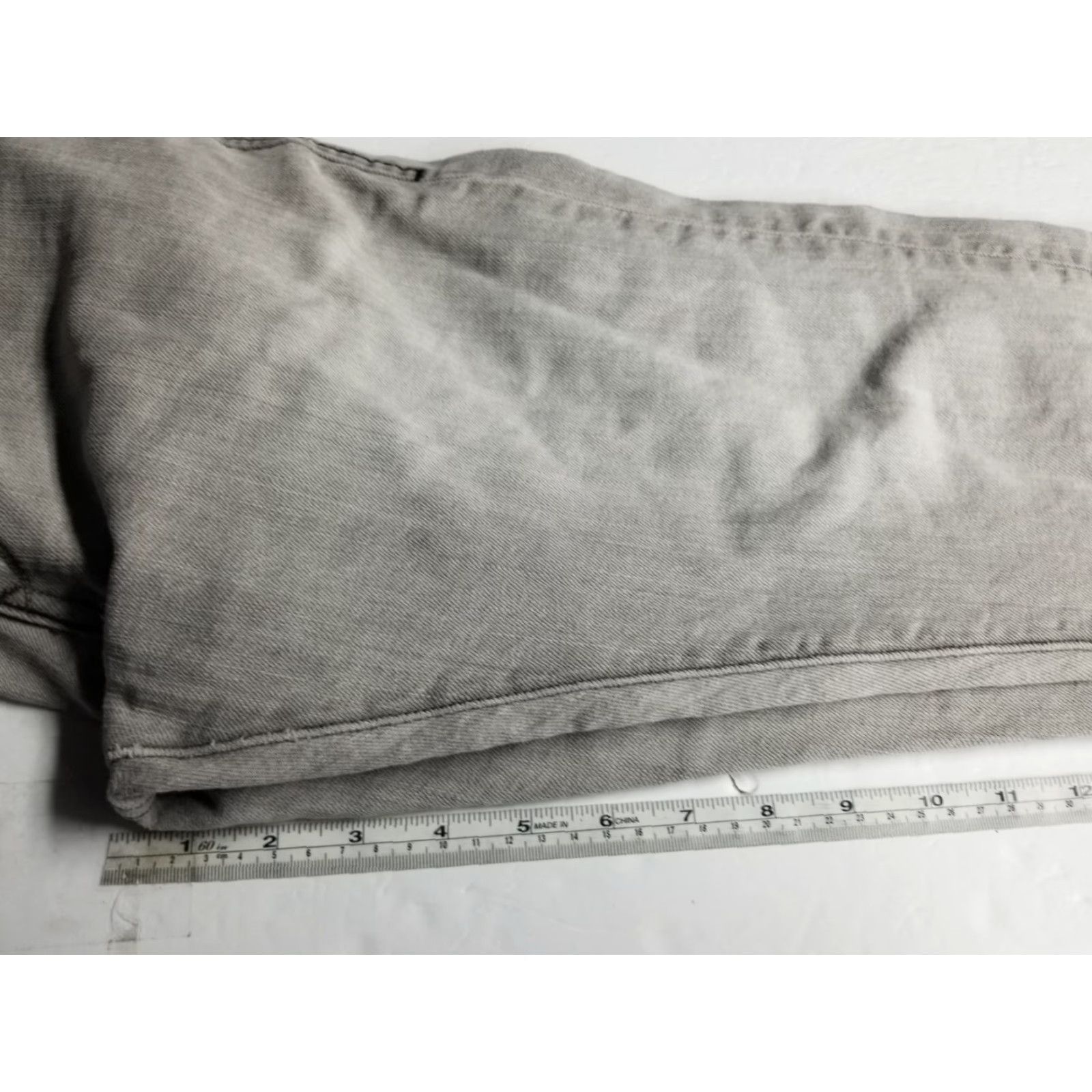 Levi's Levi’s 511 Jeans Men’s 30x32 Gray Medium Wash Denim Skinny Slim 5-Pocket Logo USA 90s City Horse Pattern Size US 30 / EU 46 - 4 Thumbnail