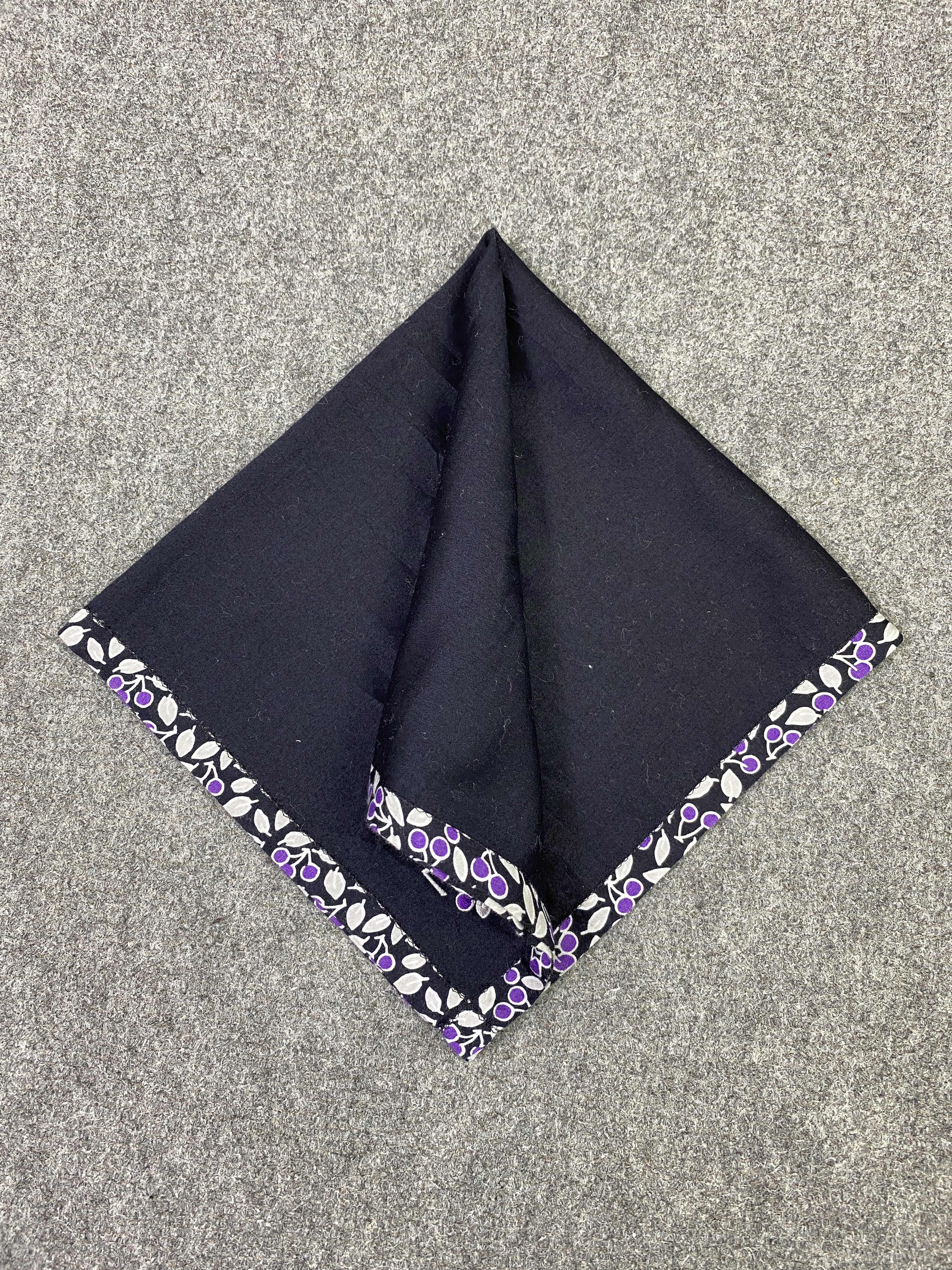 Yves Saint Laurent Yves Saint Laurent Handkerchief / Neckerchief KT0057 Size ONE SIZE - 3 Thumbnail