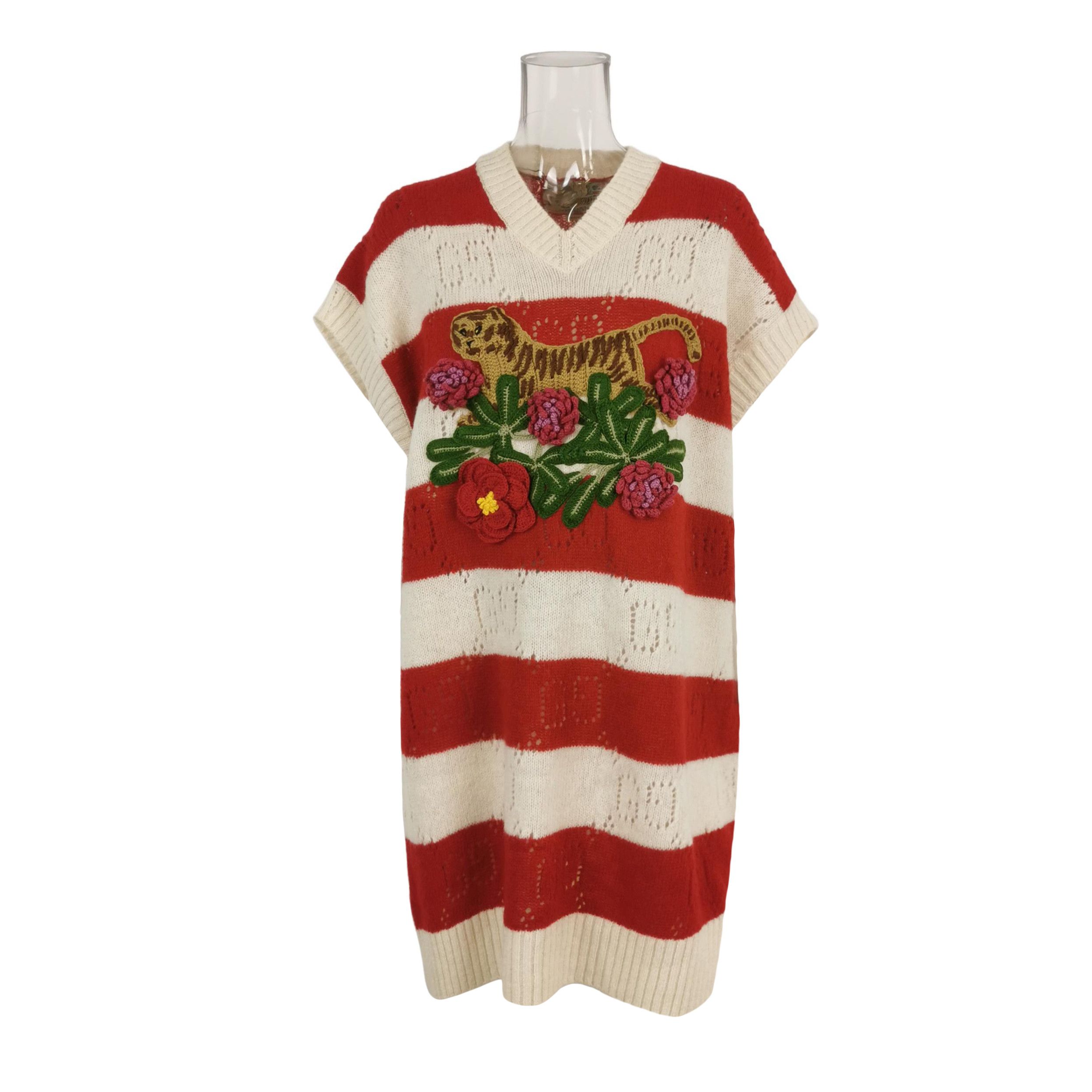 Gucci Gucci Tiger Embroidered Knit Vest Size M Size US M / EU 48-50 / 2 - 1 Thumbnail