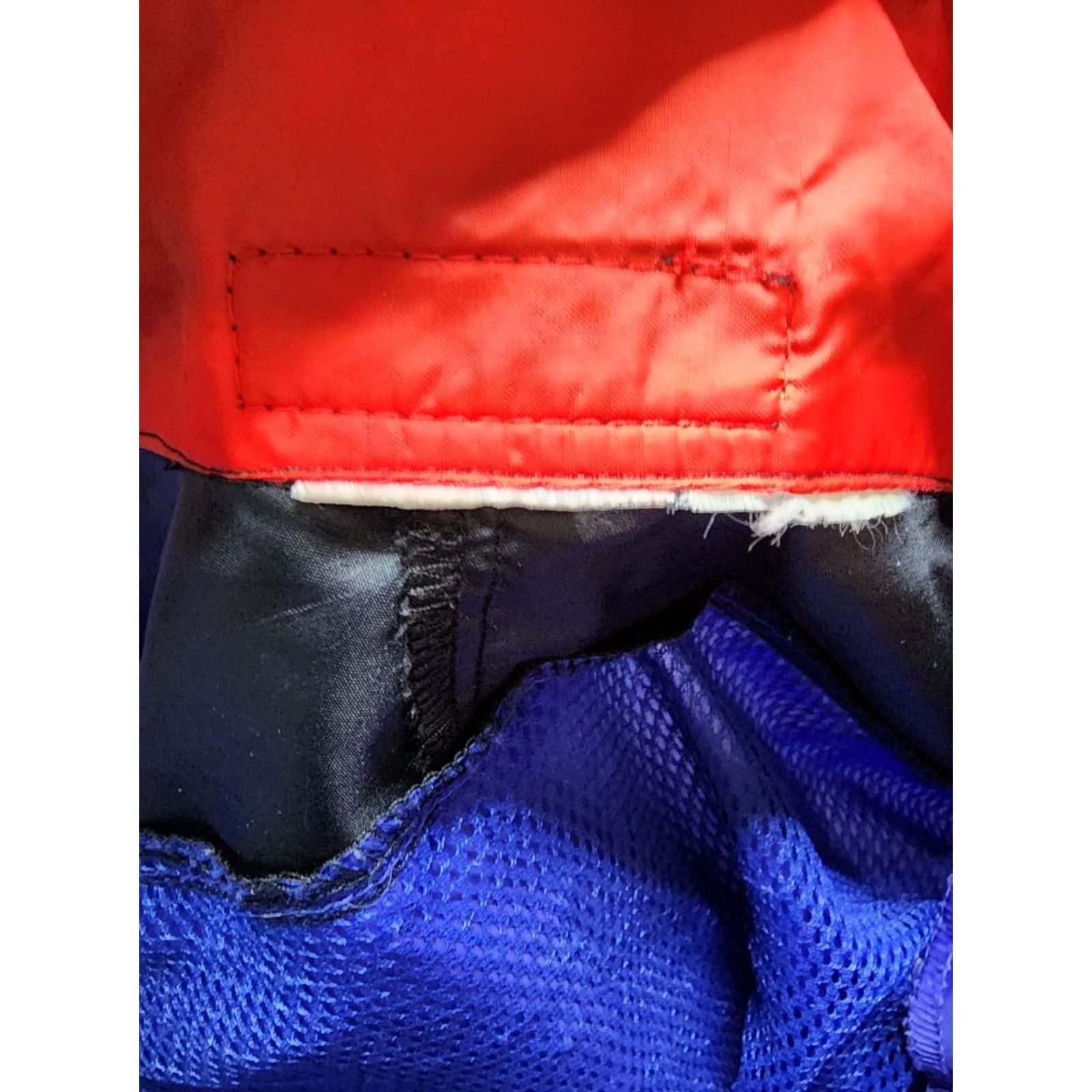 Nike VINTAGE Nike Jacket Windbreaker Mens 90s XL Black Grape Red Full Zip Hooded Coat Logo Amazing? Size US XL / EU 56 / 4 - 4 Thumbnail
