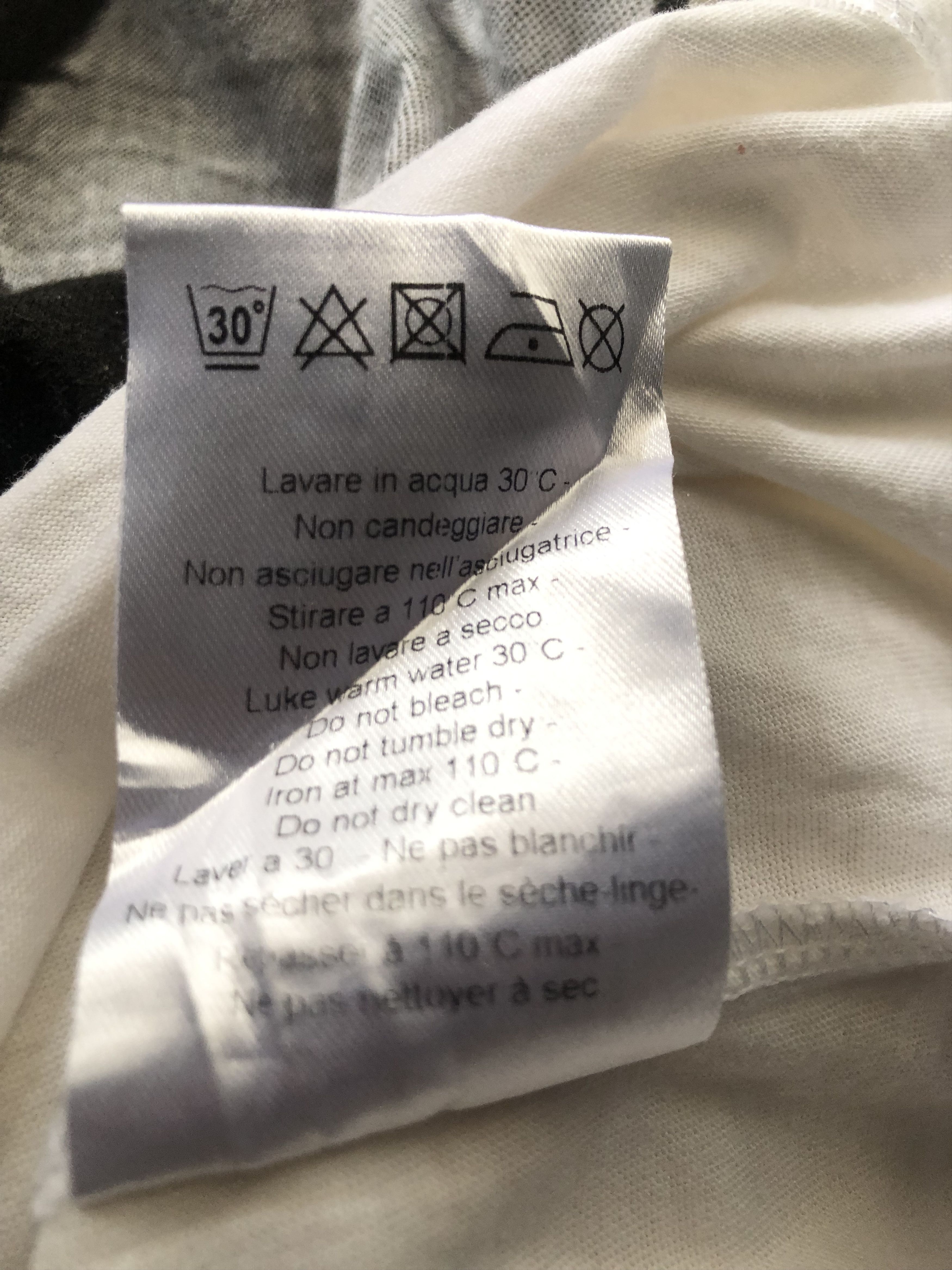 Neil Barrett Neil barrett sid mc queen t shirt Size US L / EU 52-54 / 3 - 11 Thumbnail