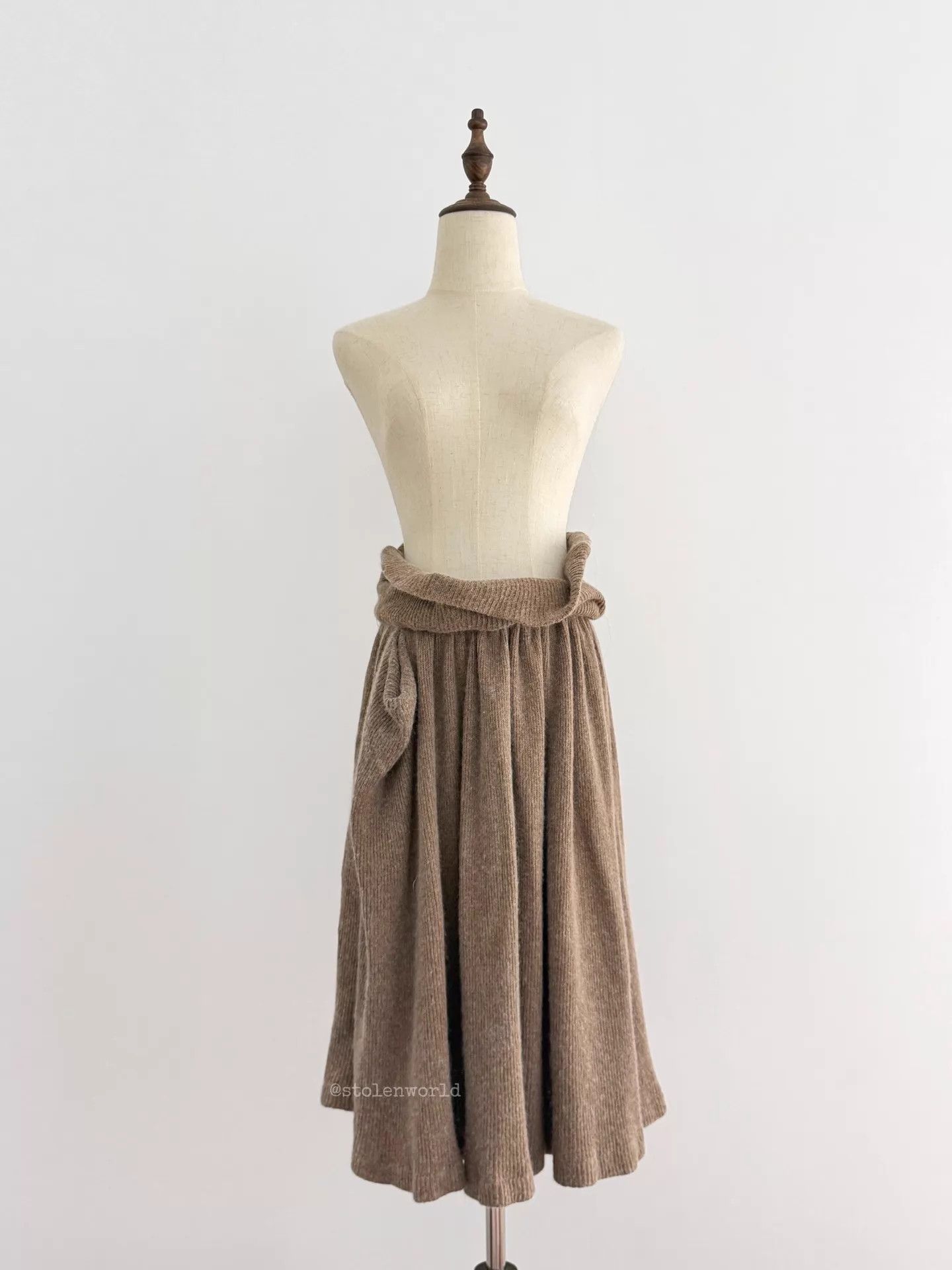 Y's Y's by Yohji Yamamoto Camel Waist-Cuff Knit Skirt Size 28" / US 6 / IT 42 - 5 Thumbnail