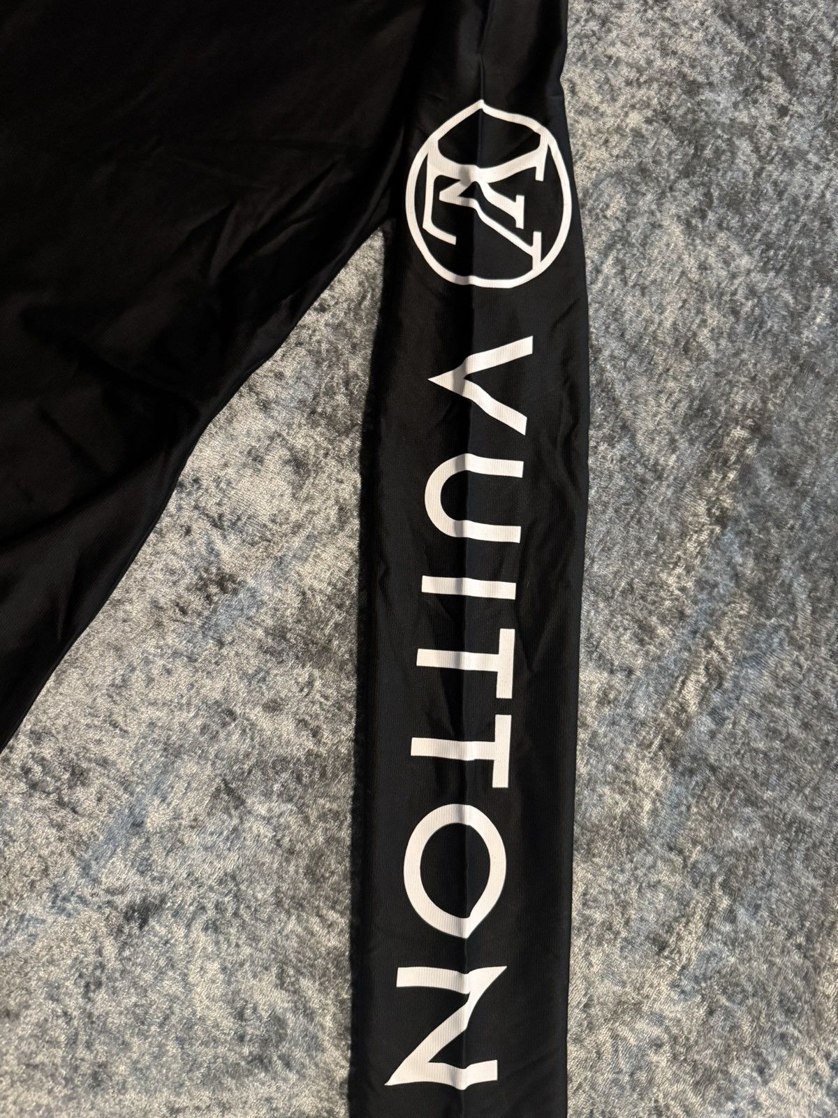 Louis Vuitton Vuitteamine Top Size S / US 4 / IT 40 - 2 Thumbnail