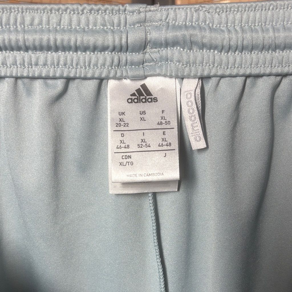 Adidas adidas Women's Light Gray Athletic Shorts Size 34" / US 12 / IT 48 - 2 Thumbnail