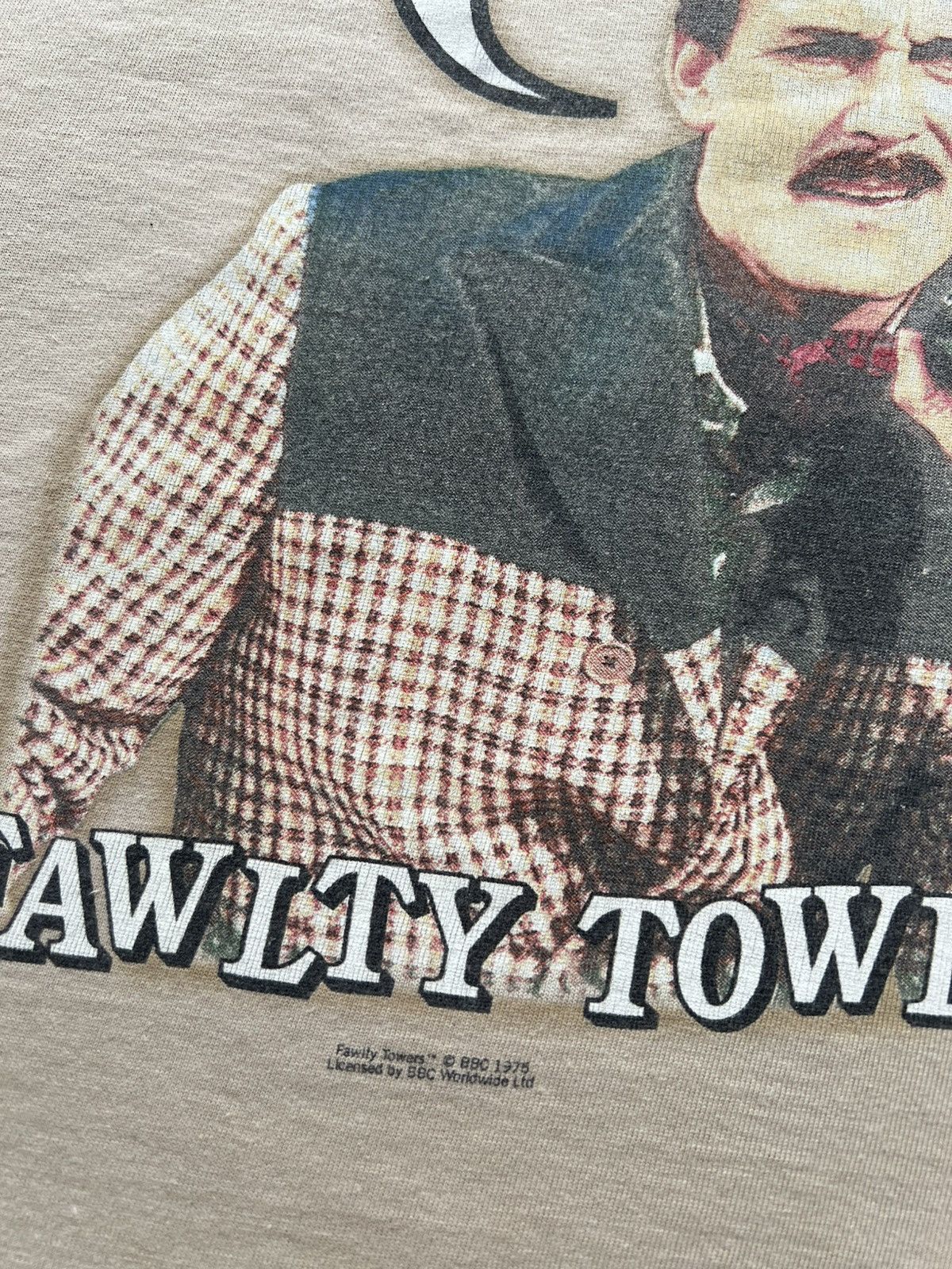 Vintage ‘90s Fawlty Towers TV Series Promo Tee Shirt Monty Python Size US L / EU 52-54 / 3 - 4 Thumbnail
