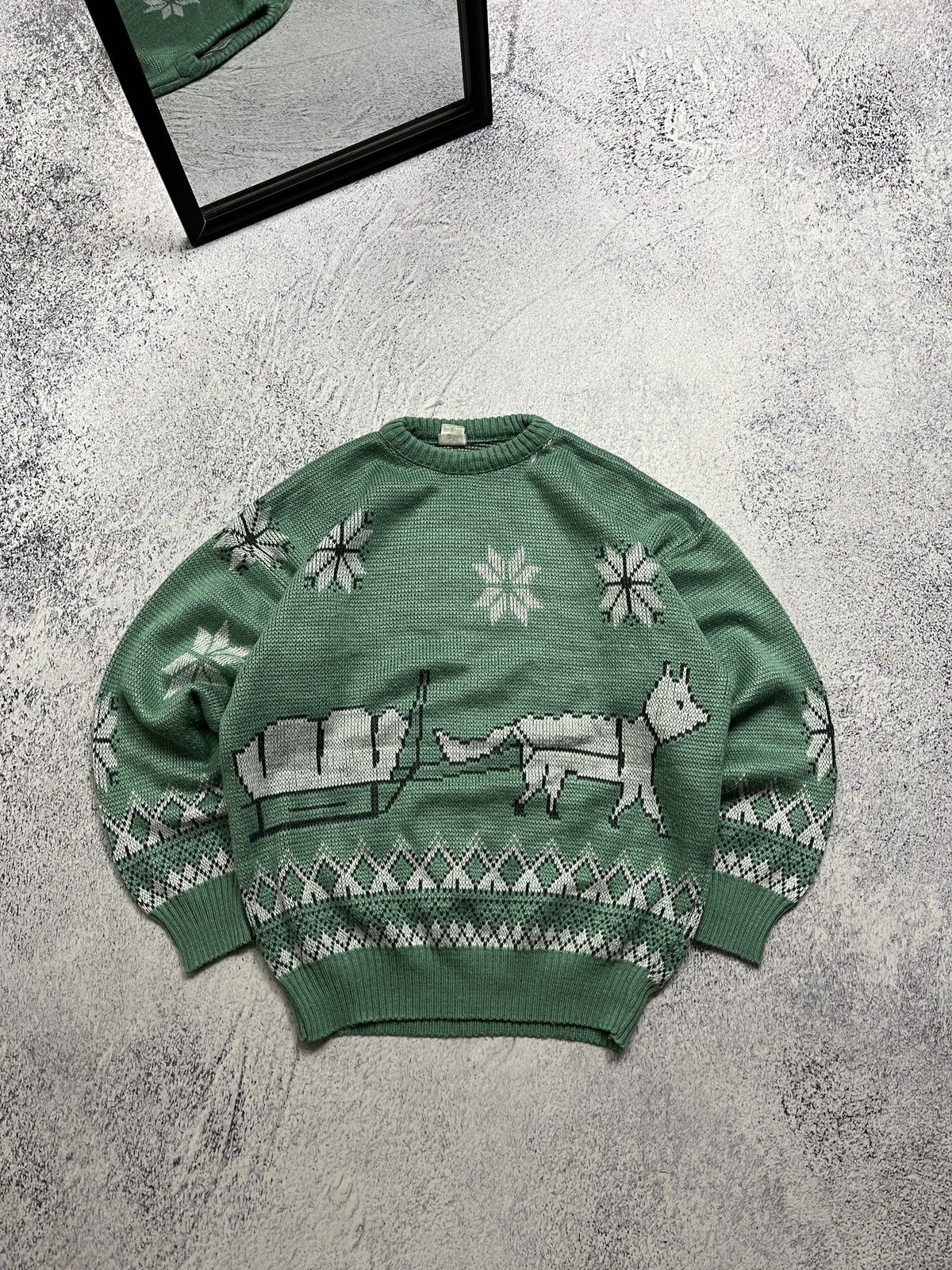 Vintage Vintage 90’s Winter Graphic Patterned Acrylic Knit Sweater Size L / US 10 / IT 46 - 1 Thumbnail