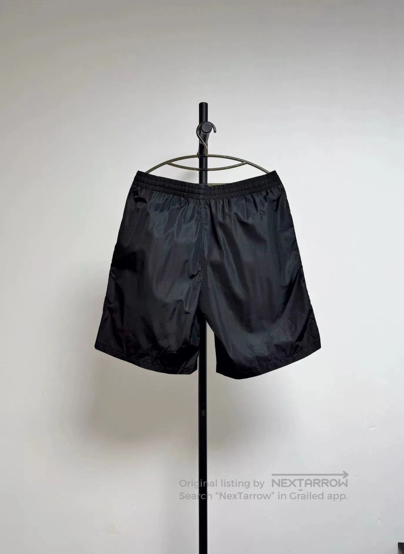 Louis Vuitton Lv Black Casual Shorts. Size US 26 / EU 42 - 2 Thumbnail