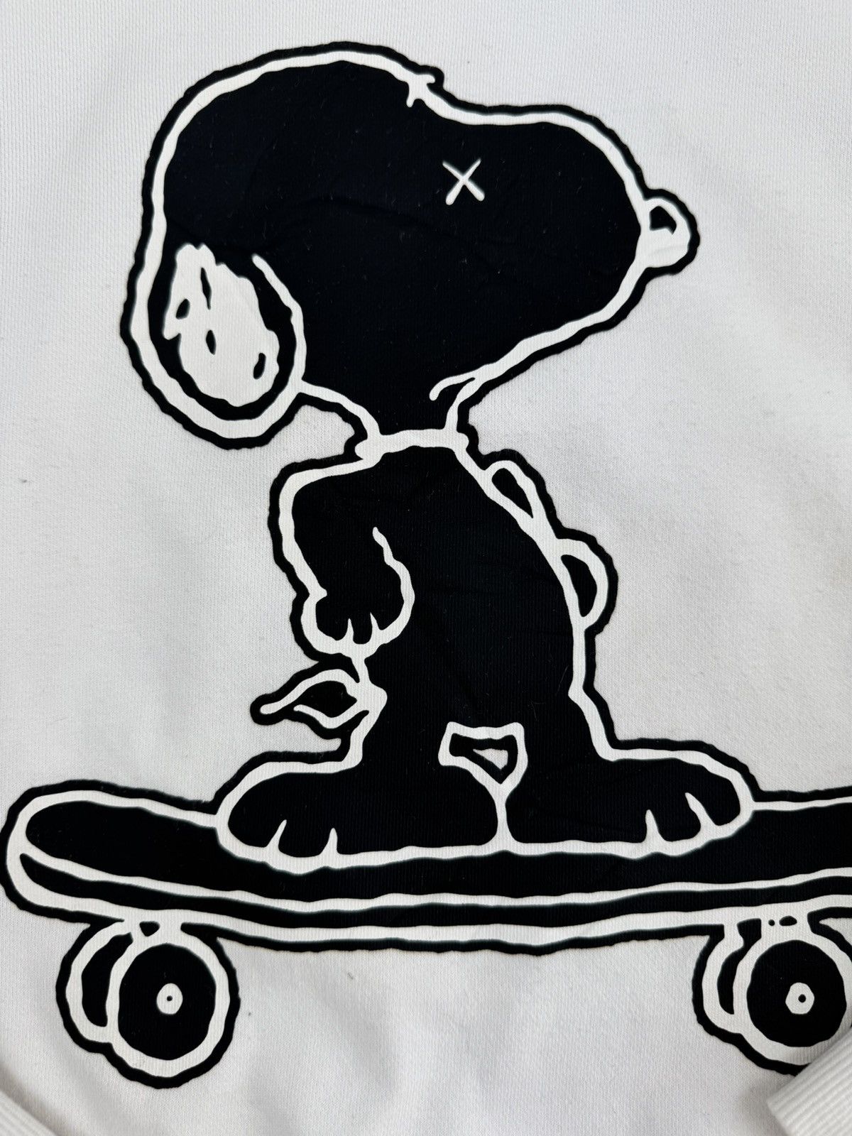 Kaws × Peanuts × Uniqlo Distressed Uniqlo x Kaws x Peanuts Graphic Sweatshirt Size US S / EU 44-46 / 1 - 5 Thumbnail