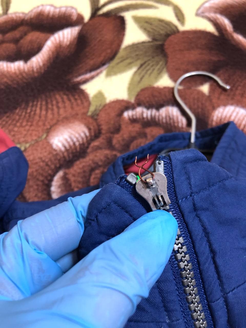Nike Vintage 90s Nike Maroon Full Zip Windbreaker Jacket Size US L / EU 52-54 / 3 - 11 Thumbnail