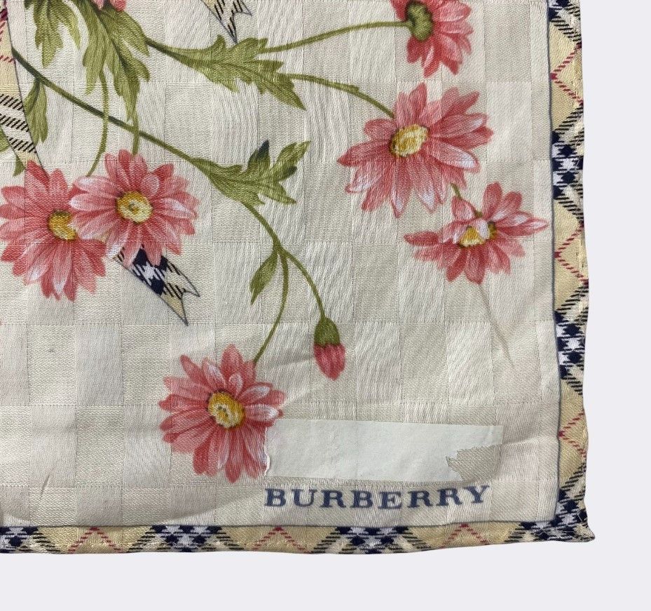 Burberry Vintage Burberry Handkerchief Neckerchief Bandana H251R Size ONE SIZE - 3 Thumbnail
