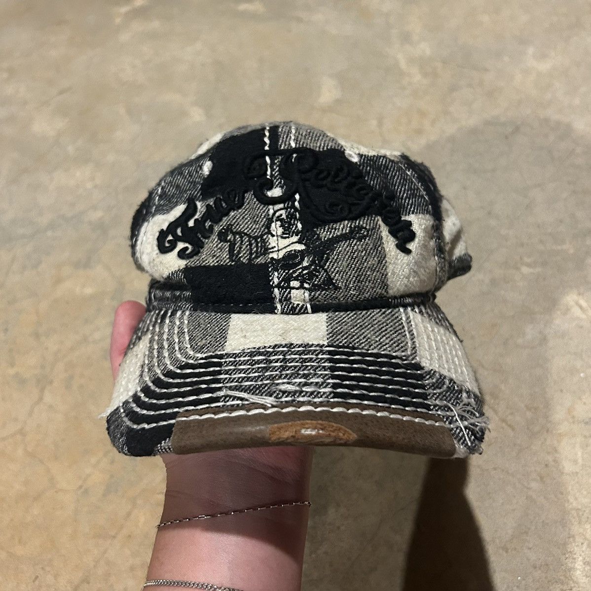 ☆希少☆true religion capダメージ加工　サンフェード　キャップ 2025年最新】true religion キャップの人気アイテム - メルカリ