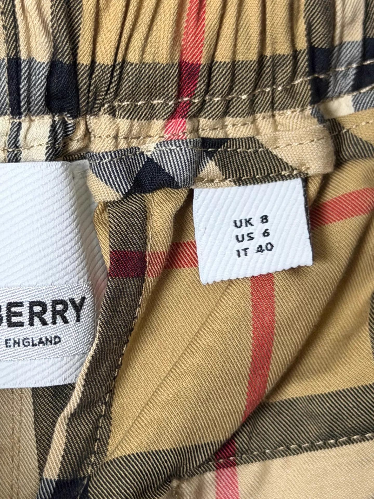 Burberry Burberry Check Unworn Shorts UK8 Size 28" / US 6 / IT 42 - 3 Thumbnail
