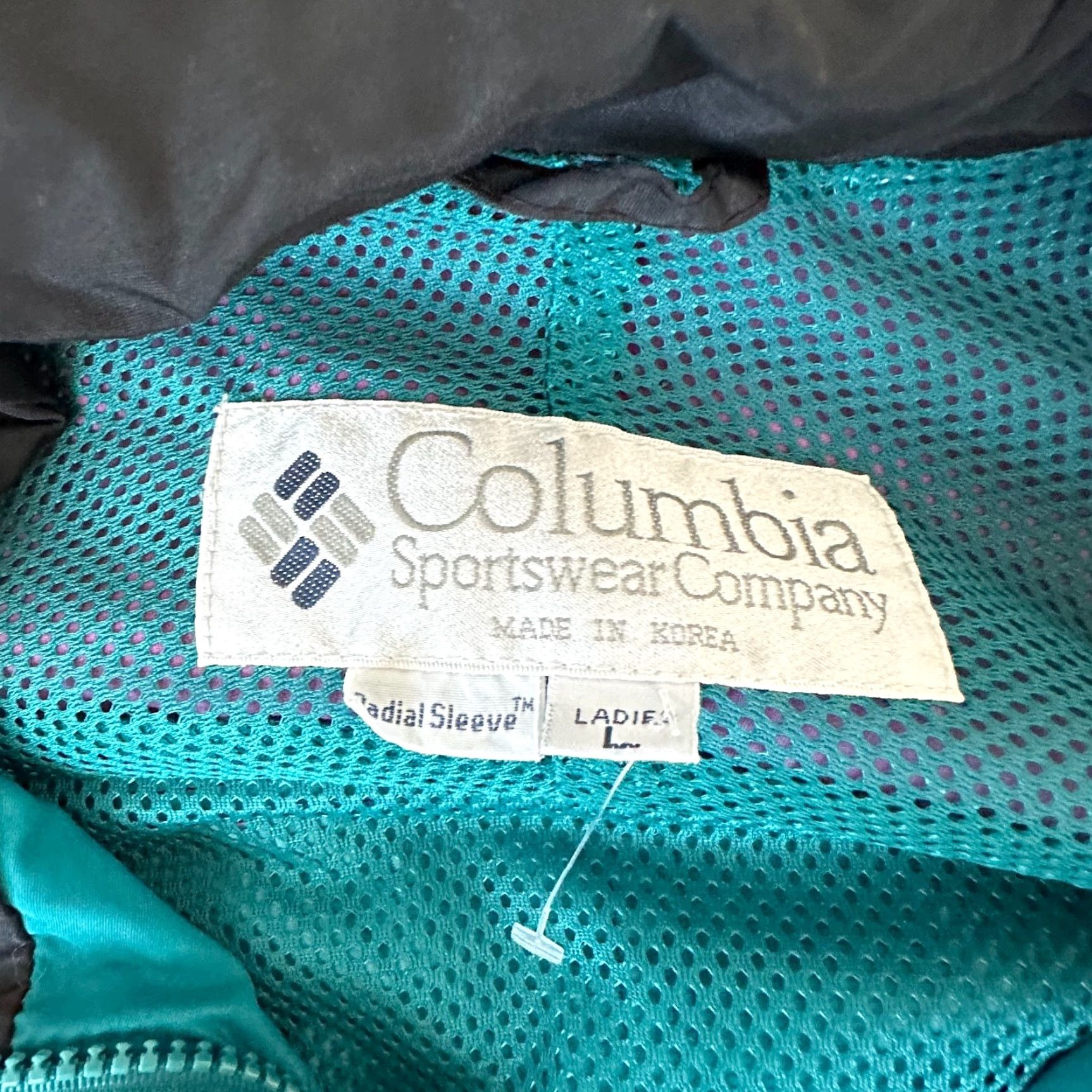 Vintage VINTAGE Columbia Jacket Womens Large Blue Pink Full Zip Winter Coat Hooded Womens Size L / US 10 / IT 46 - 2 Thumbnail