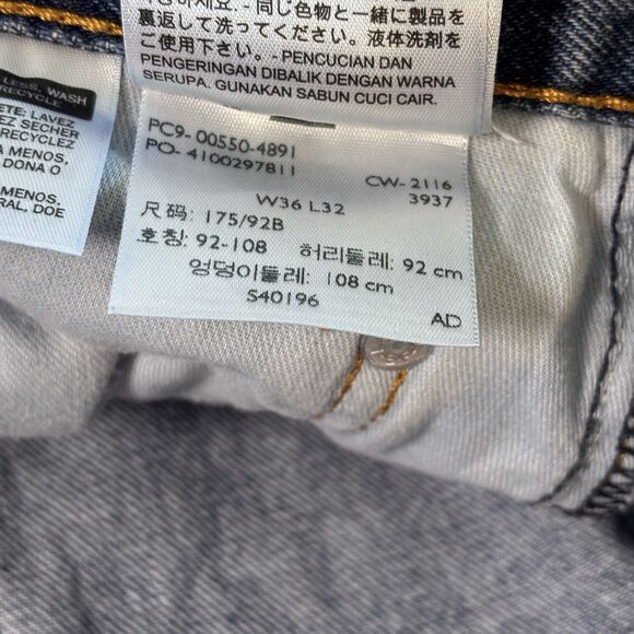Levi's Levis Jeans 505 Regular Fit Men Blue Medium Wash size 36*32 Size US 36 / EU 52 - 15 Thumbnail