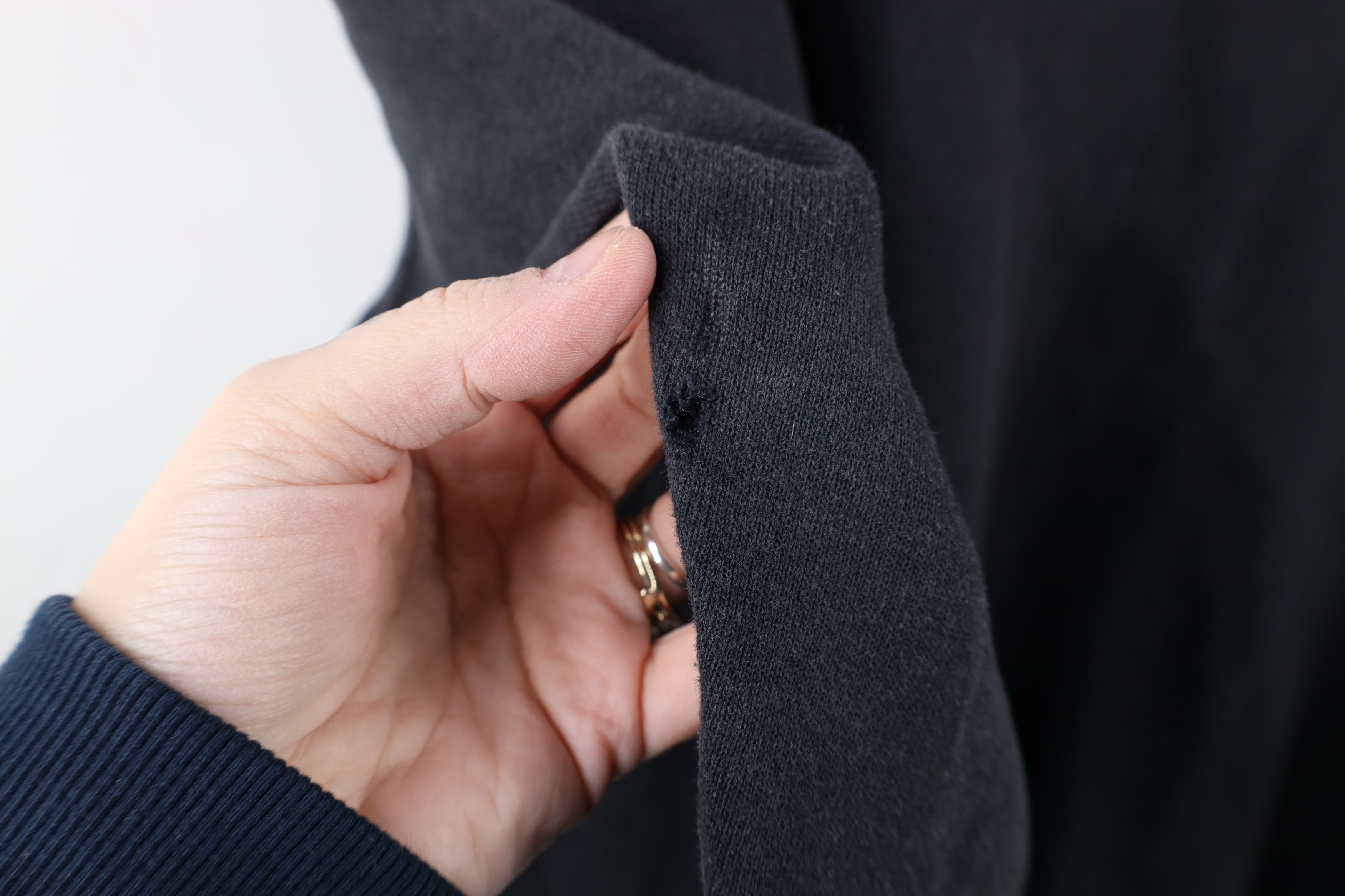 Vintage Vintage 90s Streetwear Blank Crewneck Sweatshirt Black Size US L / EU 52-54 / 3 - 7 Thumbnail
