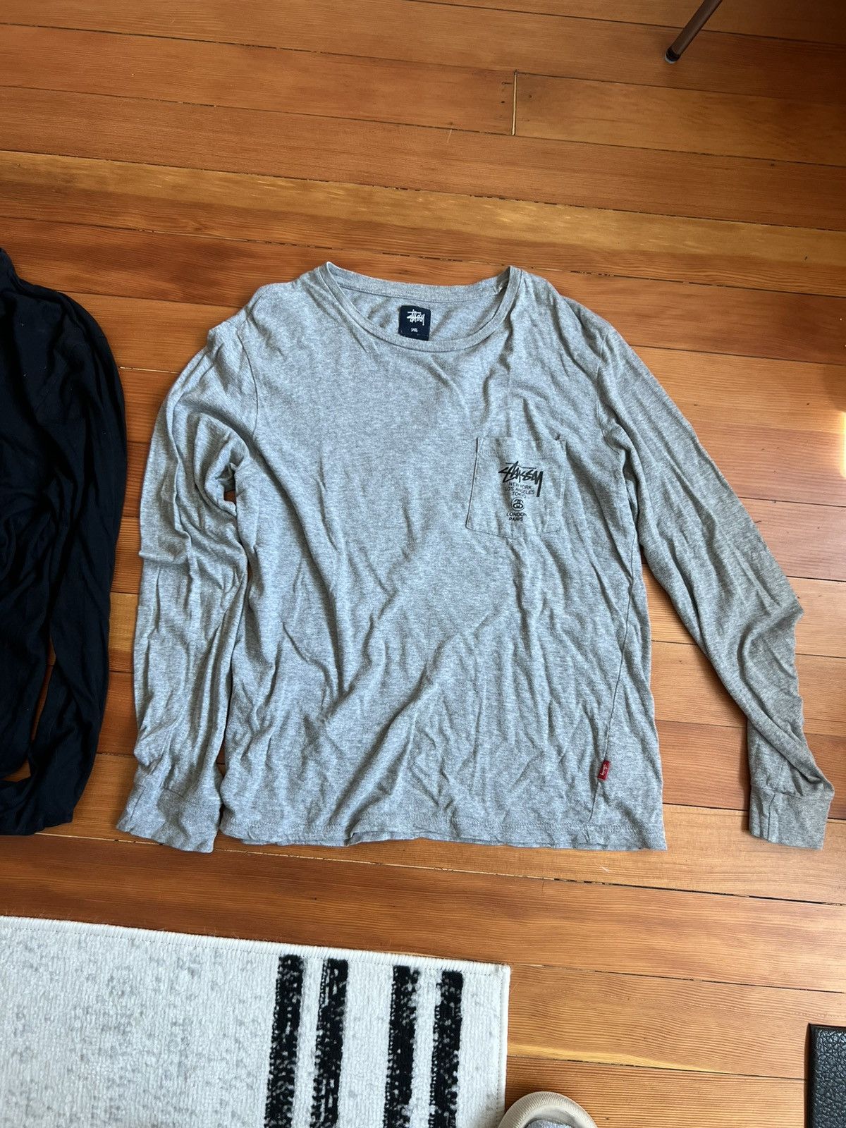 Stussy (3) Stussy long sleeve shirts (black, gray, blue) Size US S / EU 44-46 / 1 - 4 Thumbnail