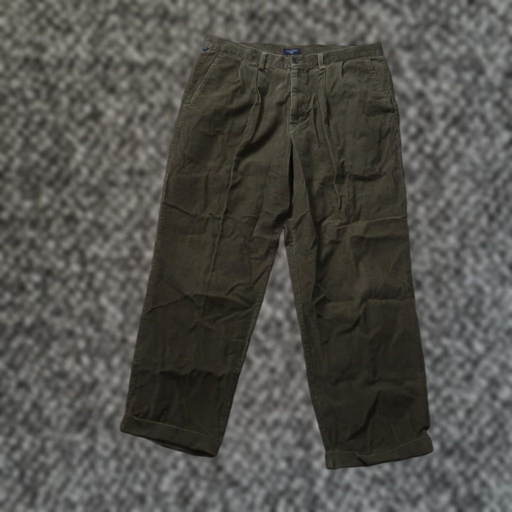 Dockers VINTAGE Dockers Khaki Pants Men 36x30 Corduroy Classic Straight Fit Pleated 5-Pocket Beige Brown MENS Size US 36 / EU 52 - 1 Thumbnail