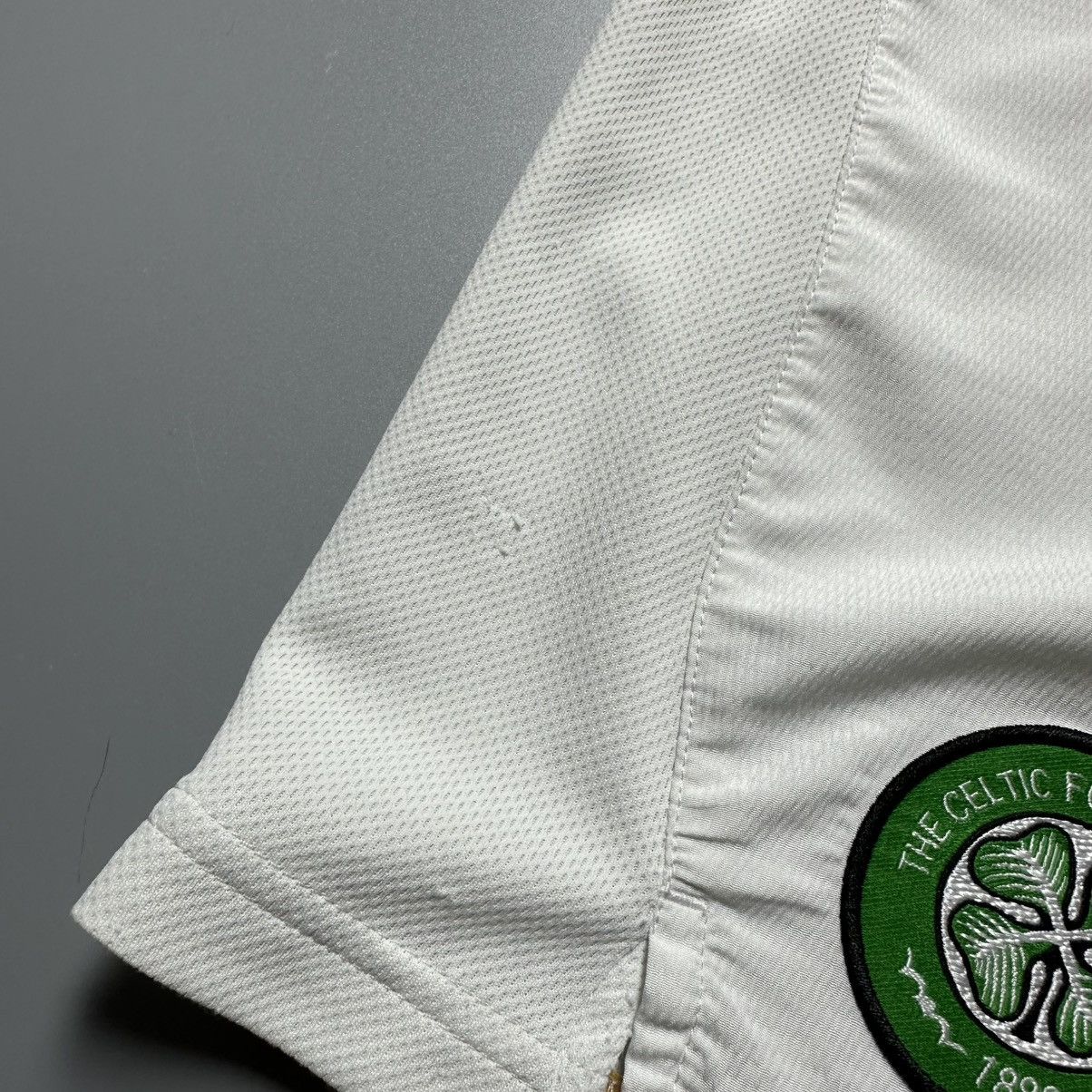 Nike CELTIC NIKE 2008/2010 FOOTBALL HOME SHORTS #25 NAKAMURA Size US 34 / EU 50 - 3 Thumbnail