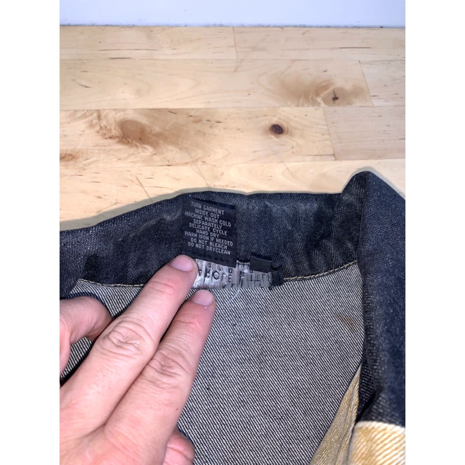 Vintage Carol Little Denim Jacket Womens 12 Black Patchwork Art Button Jacket Women Black 12 Denim Art Patchwork Button Carole Little Jacket Womens Size XL / US 12-14 / IT 48-50 - 3 Thumbnail