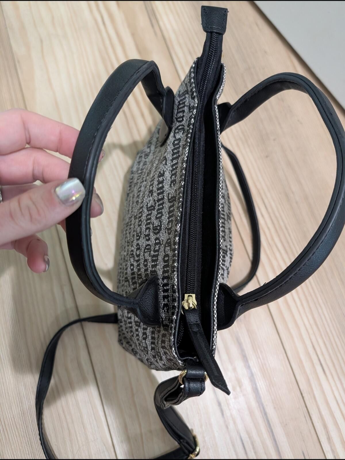 Juicy Couture Jeans Juicy Couture Black Logo Print Mini Satchel - Black/Gray Size ONE SIZE - 5 Thumbnail