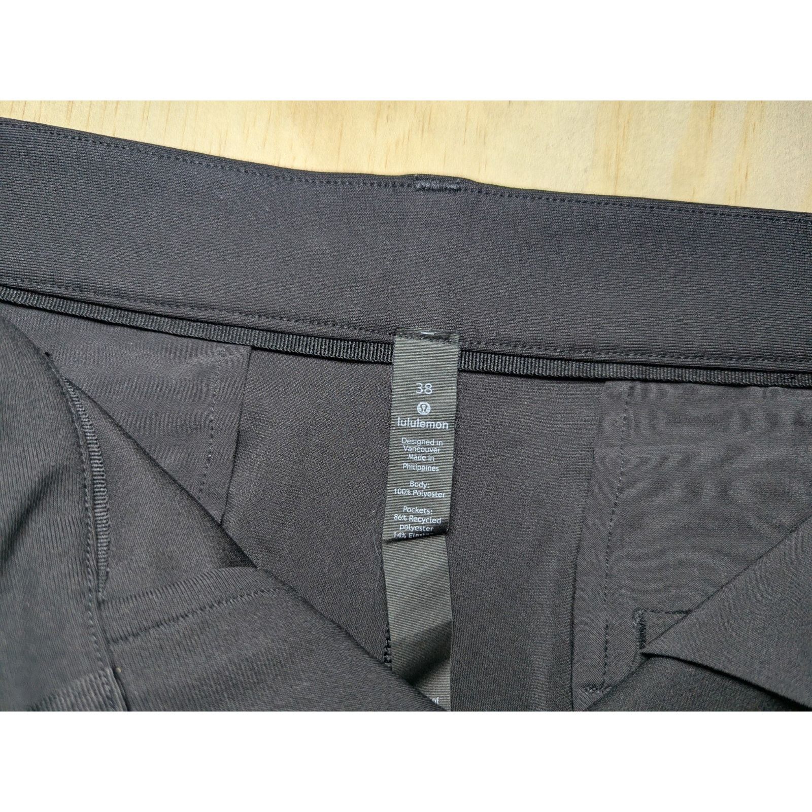 Lululemon Lululemon Men's 38 Commission Shorts Black Warpstreme Chino Size US 38 / EU 54 - 4 Thumbnail