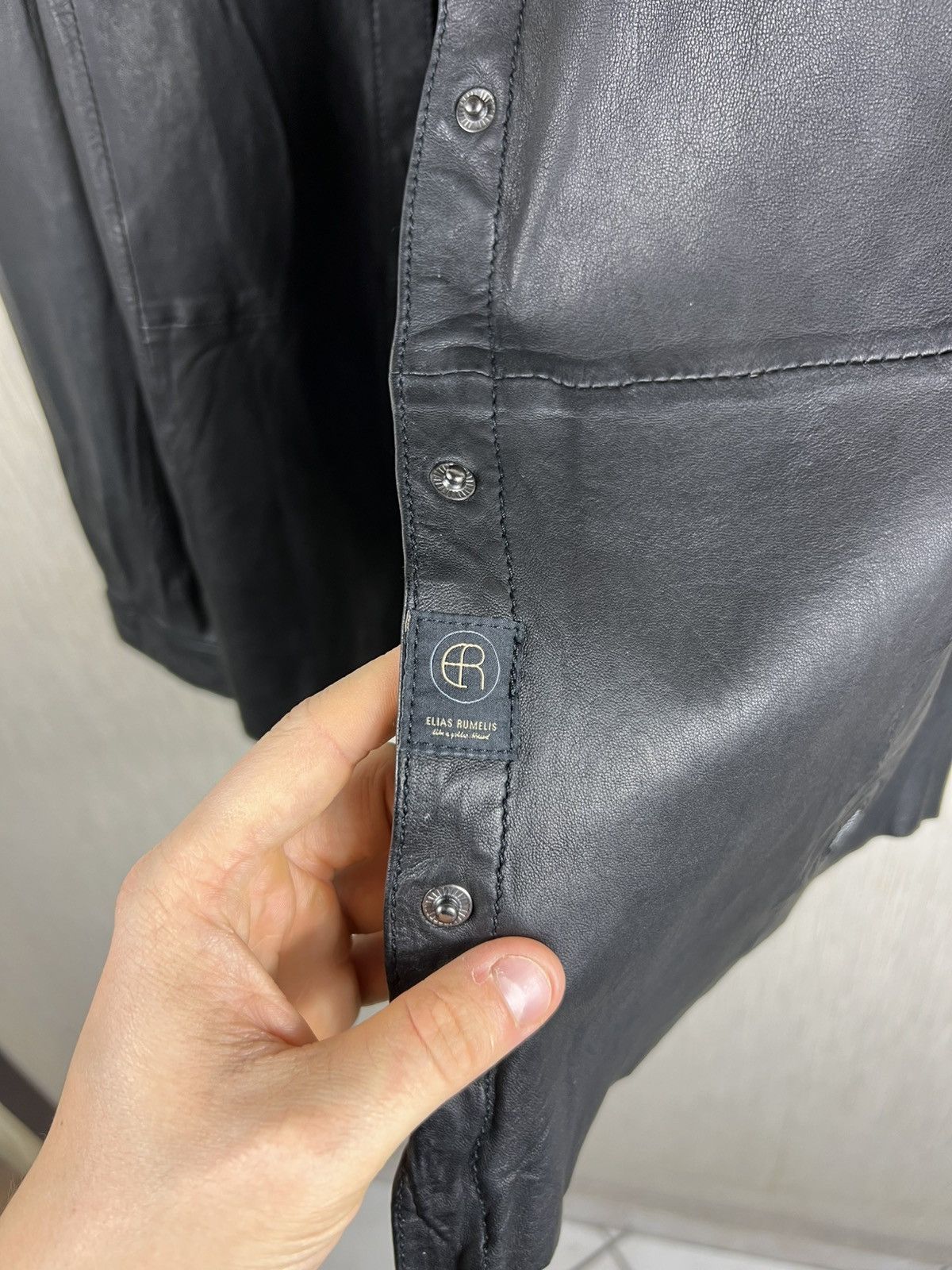 Guidi Elias Rumelis ER TARA black lamb leather button up shirt Size US S / EU 44-46 / 1 - 22 Thumbnail
