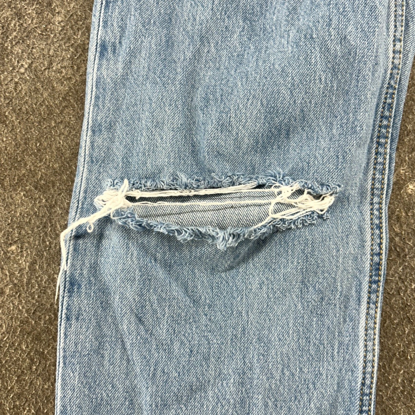 Levi's Levis Jeans Womens 25x30 Blue Straight Relaxed Light Distressed Zipper Denim 30in Inseam Size 42" / US 20 - 6 Thumbnail