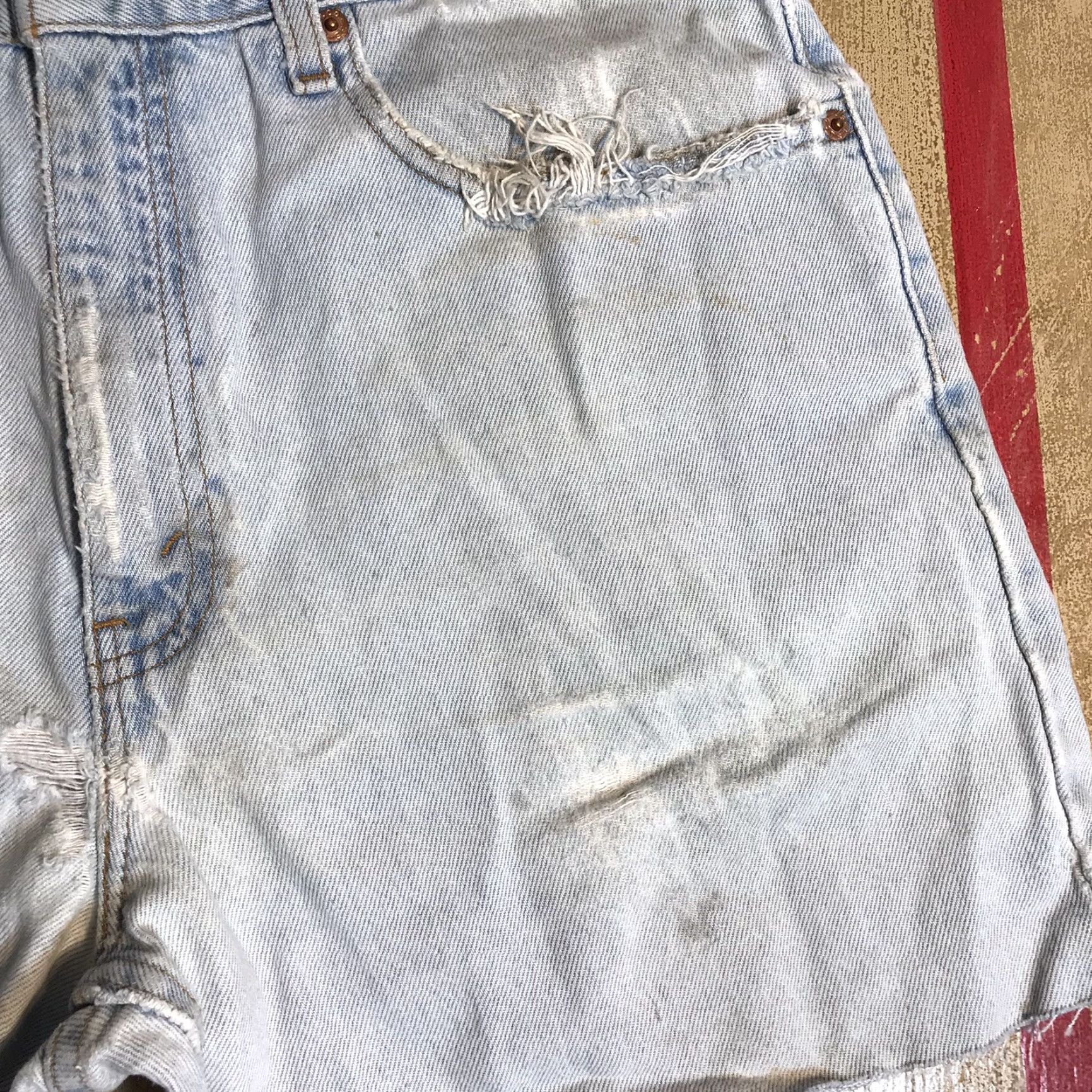 Levi's VINTAGE Levi's 550 Shorts Womens 32 Denim Cut-Off 90s Distressed Blue Jeans USA 5-Pocket Womens Mens Size 24" / US 00 / IT 34 - 5 Thumbnail