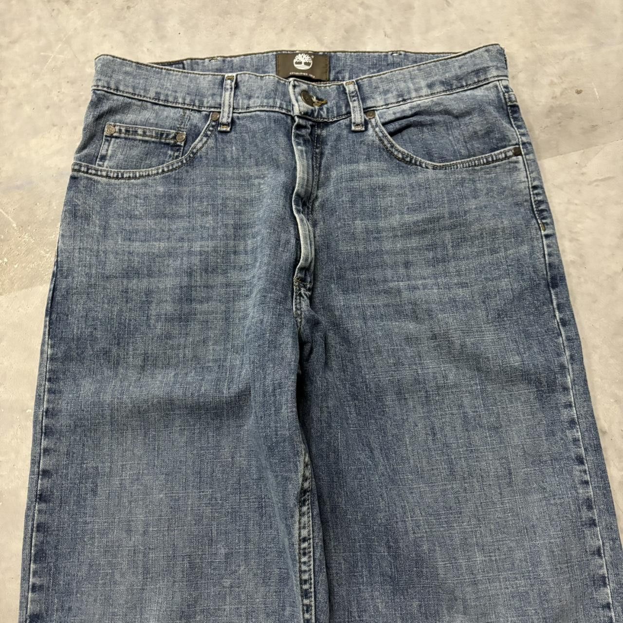 Japanese Brand × Vintage Crazy Vintage Y2K/2000s Medium Wash Essential Denim Jeans! Size US 33 - 5 Thumbnail