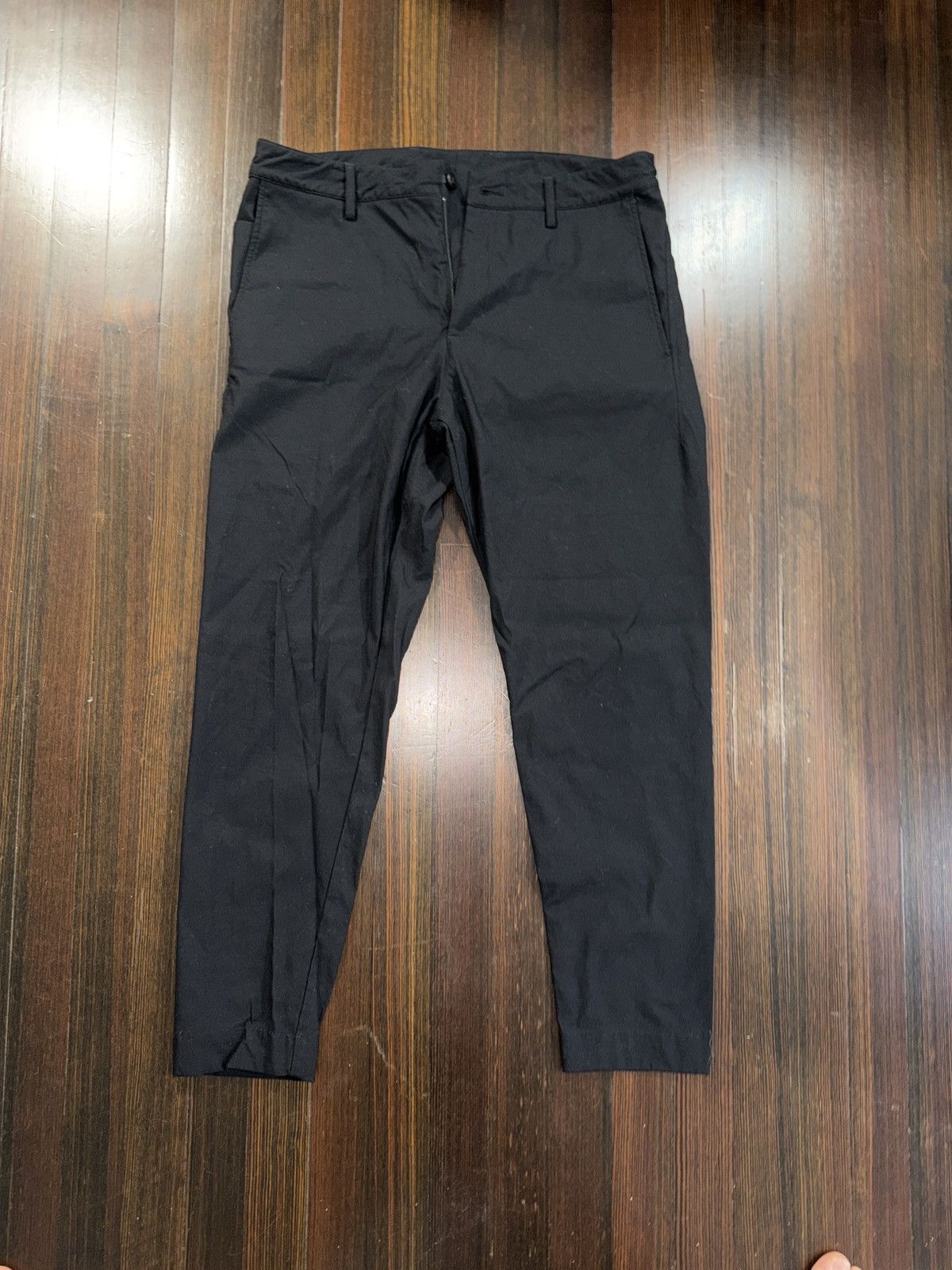 Outlier Futuredarts Black 35