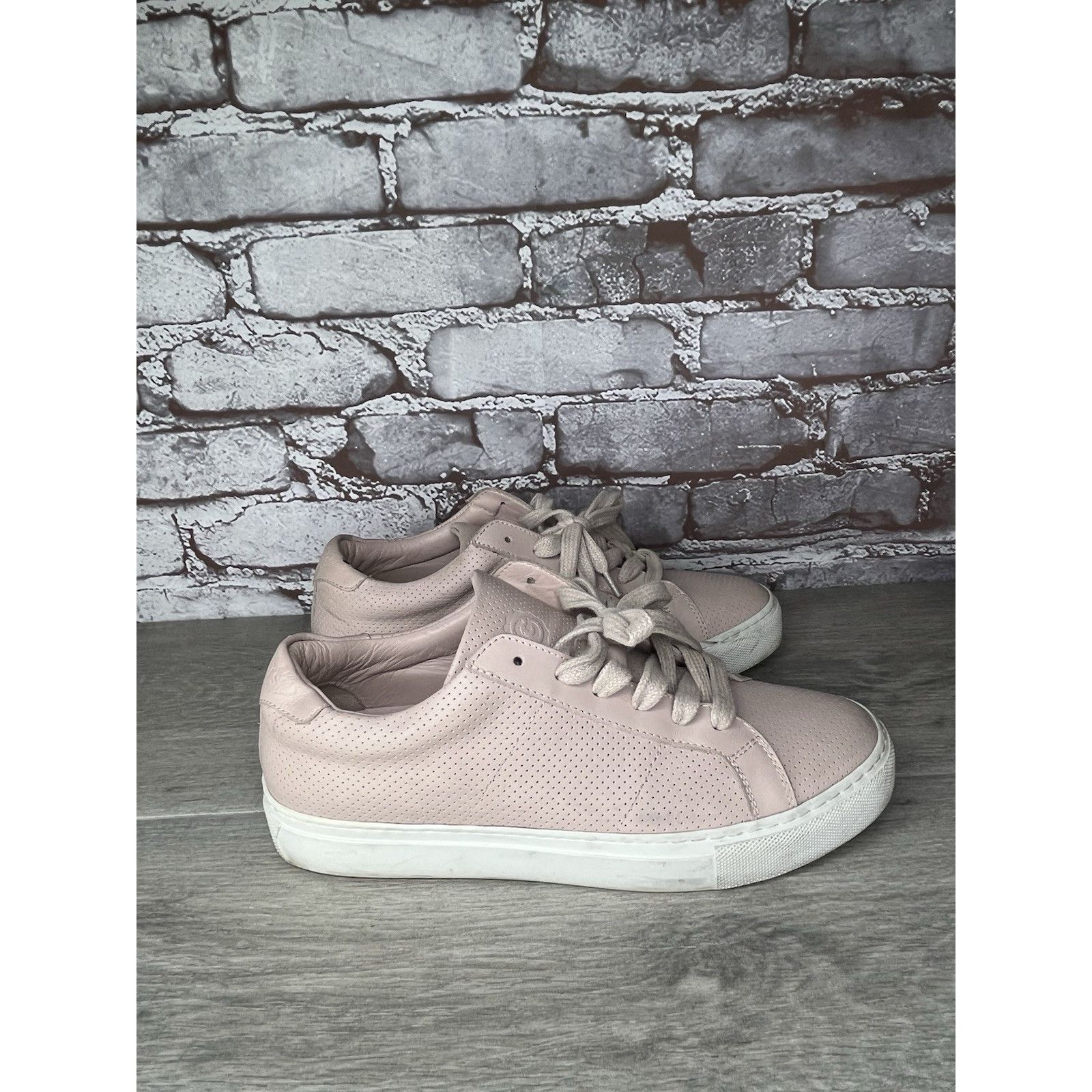 Greats GREATS The Royale Pink Perforated Leather Sneakers Shoes Wom Size US 8.5 / IT 38.5 - 11 Thumbnail