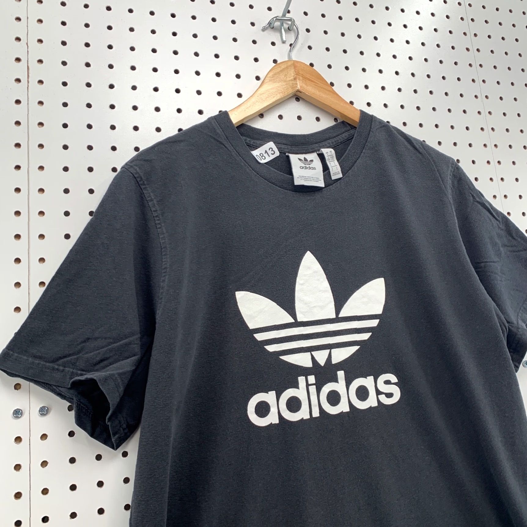 Adidas Vintage Adidas Originals Trefoil T-Shirt Large Mens Black Short Sleeve Logo Graphic 80s Retro Size US L / EU 52-54 / 3 - 5 Thumbnail
