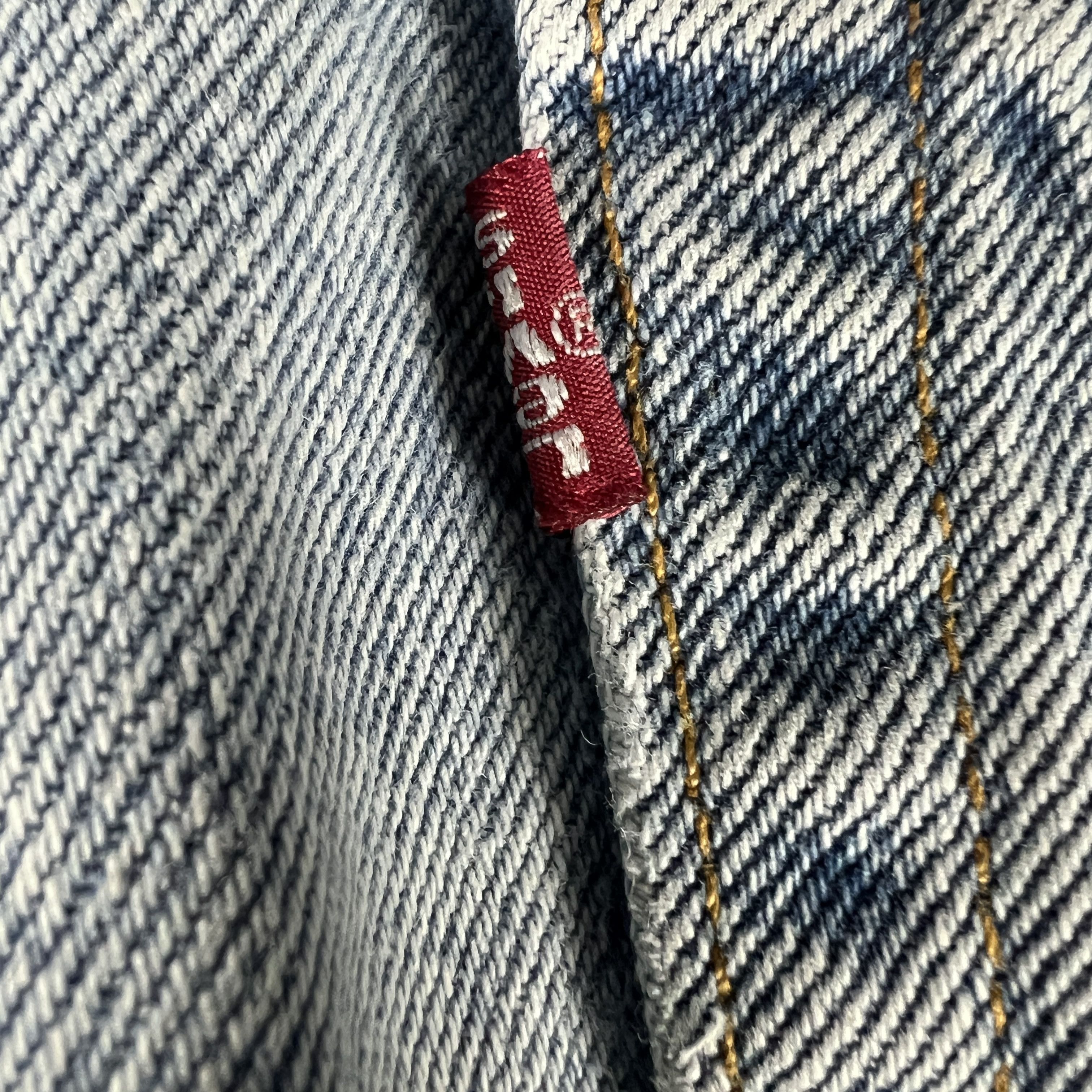 Levi's × Vintage VTG 90s Levi's Jeans 560 Loose Tapered Blue Denim Size US 35 - 14 Thumbnail