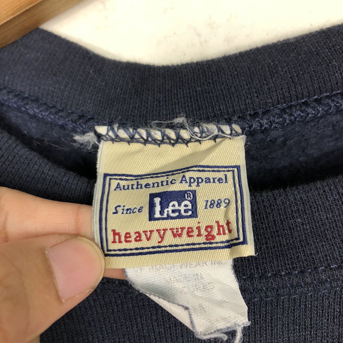 Lee × Vintage 📌Vintage Authentic Apparel Since 1889 Lee Heavyweight Size US M / EU 48-50 / 2 - 13 Thumbnail